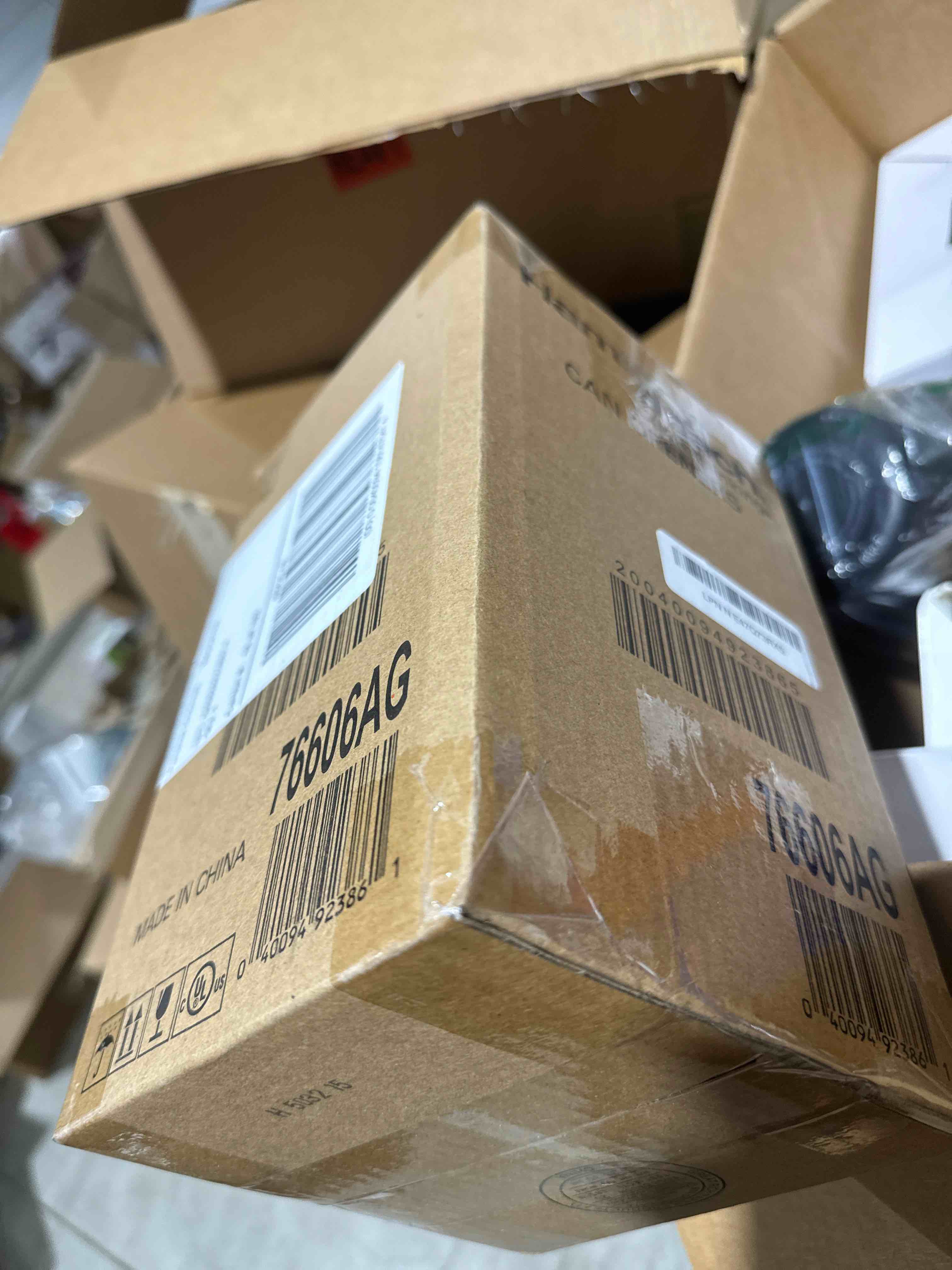 https://s3.amazonaws.com/lotting-images-prod/bidfta/GRN6228071_1722724211203.jpeg
