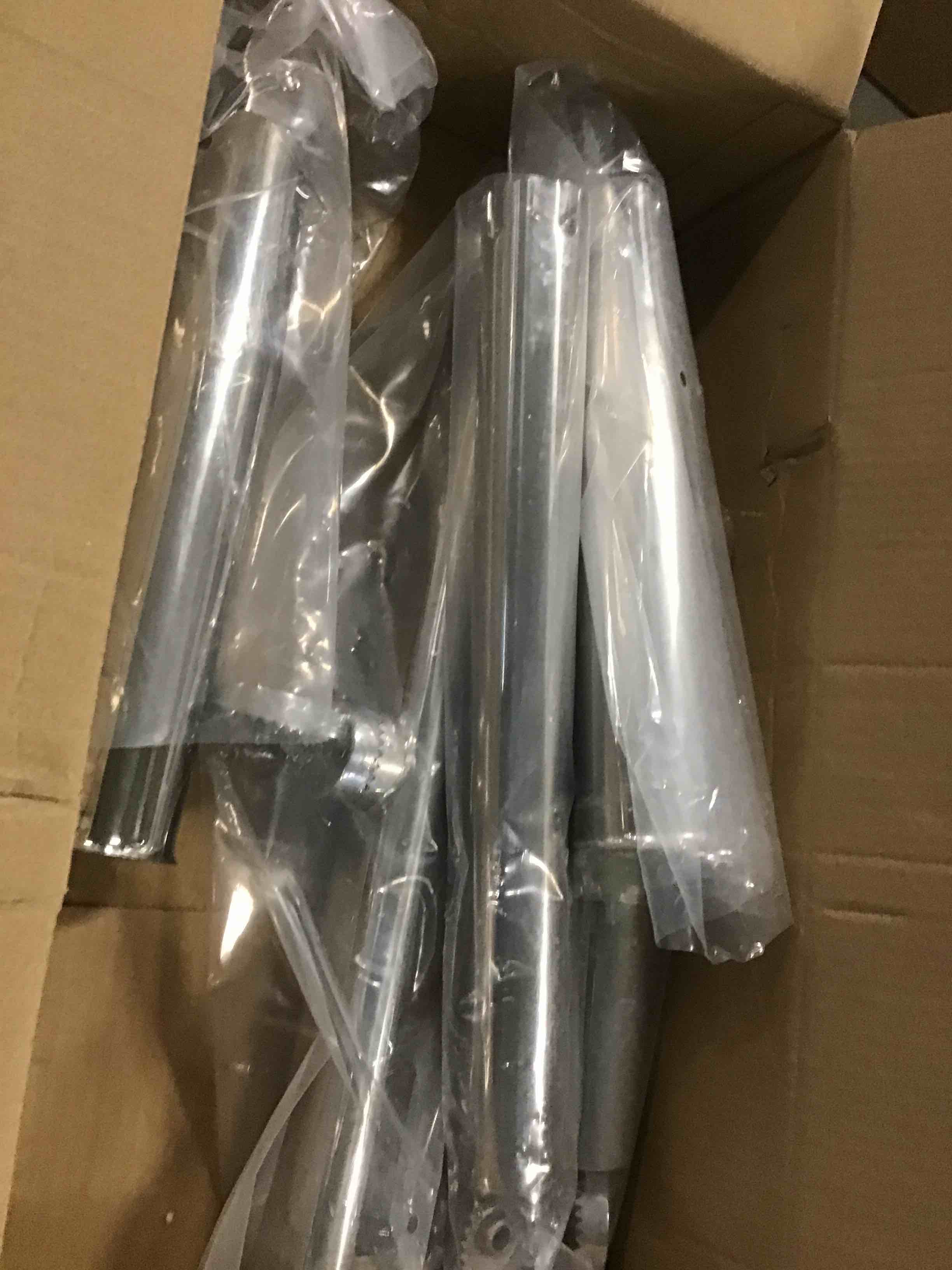https://s3.amazonaws.com/lotting-images-prod/bidfta/GRN6229060_1713542838258.jpeg