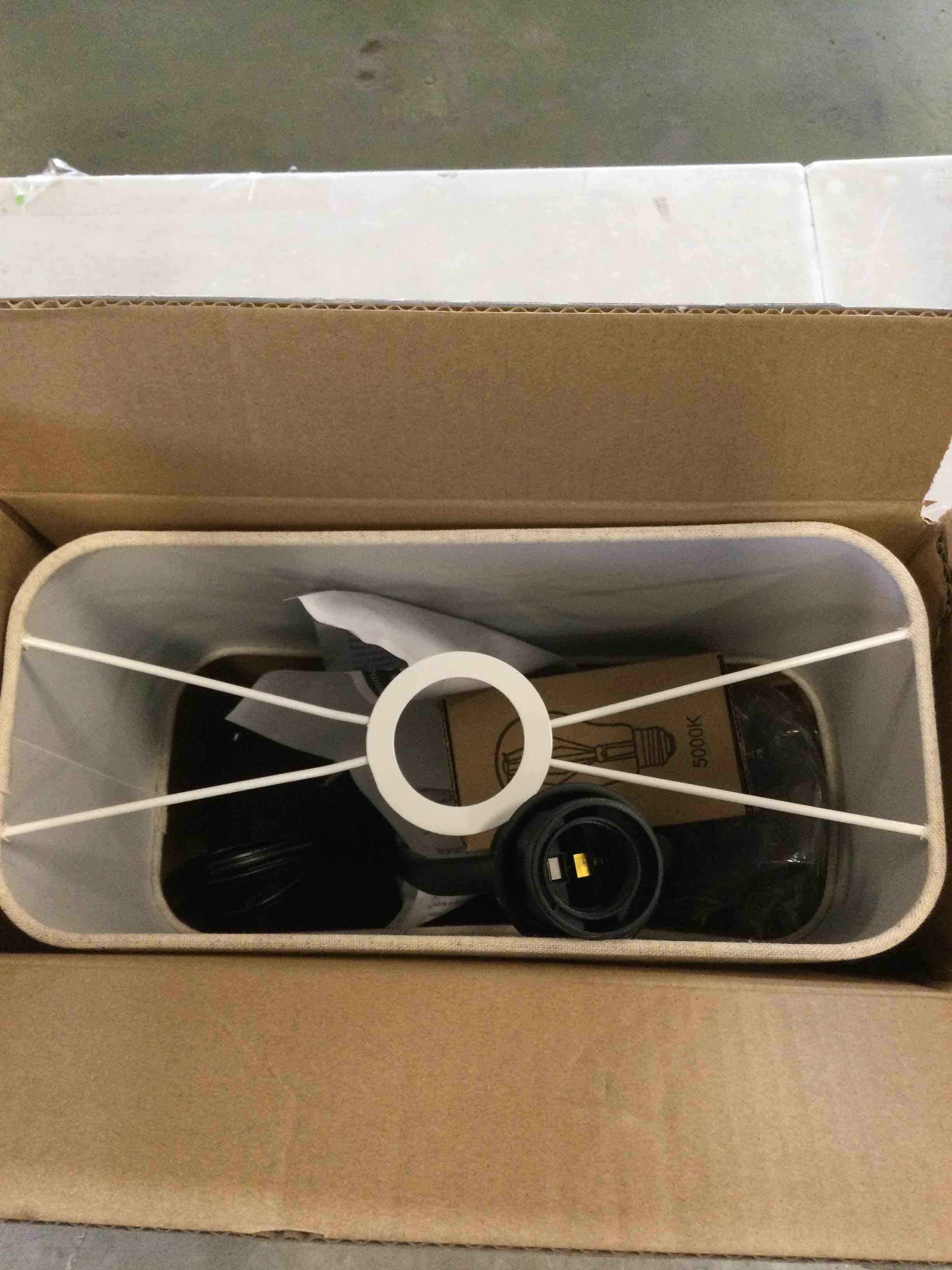 https://s3.amazonaws.com/lotting-images-prod/bidfta/GRN6230674_1713790376647.jpeg