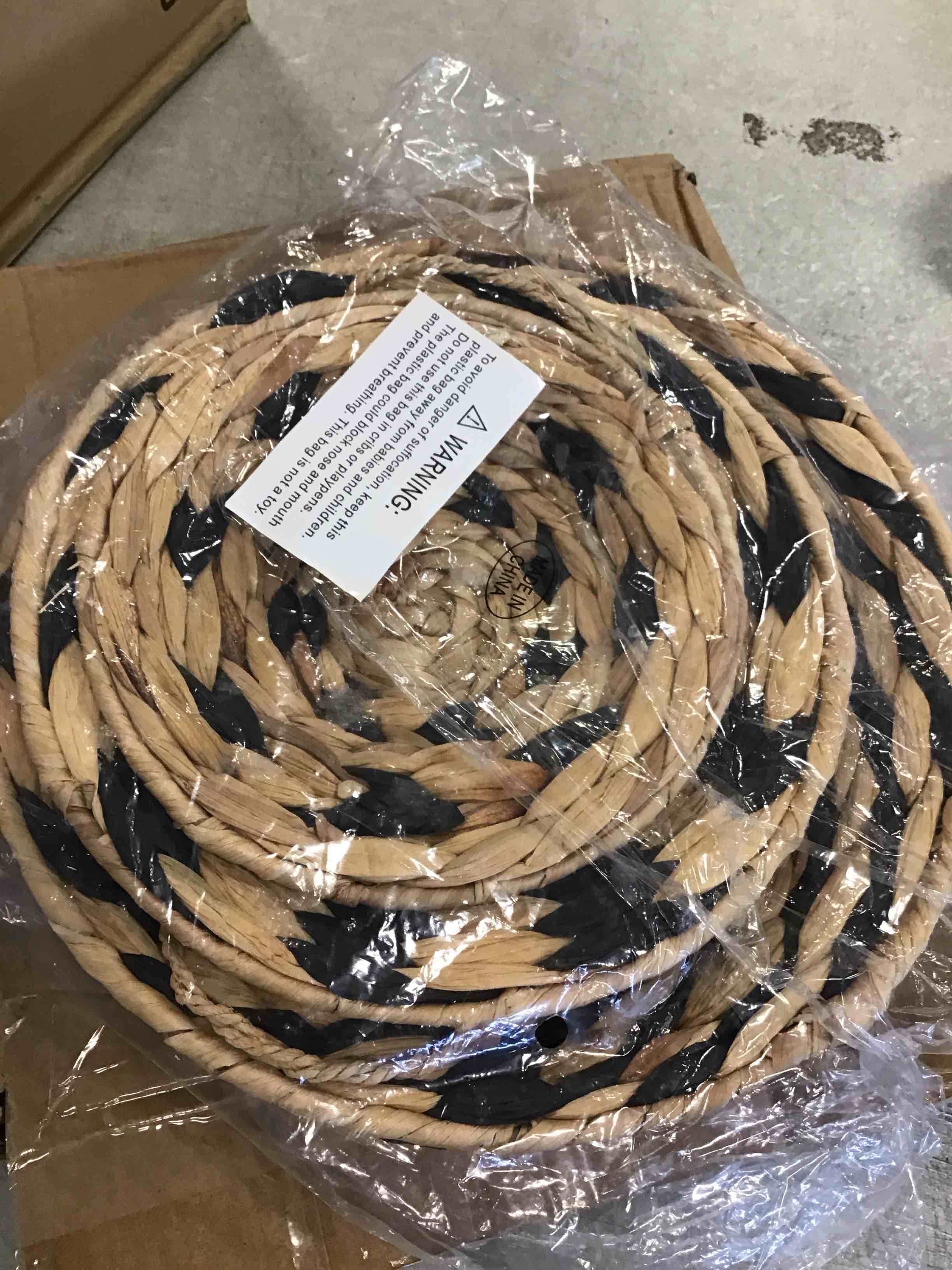 https://s3.amazonaws.com/lotting-images-prod/bidfta/GRN6231526_1713361301703.jpeg