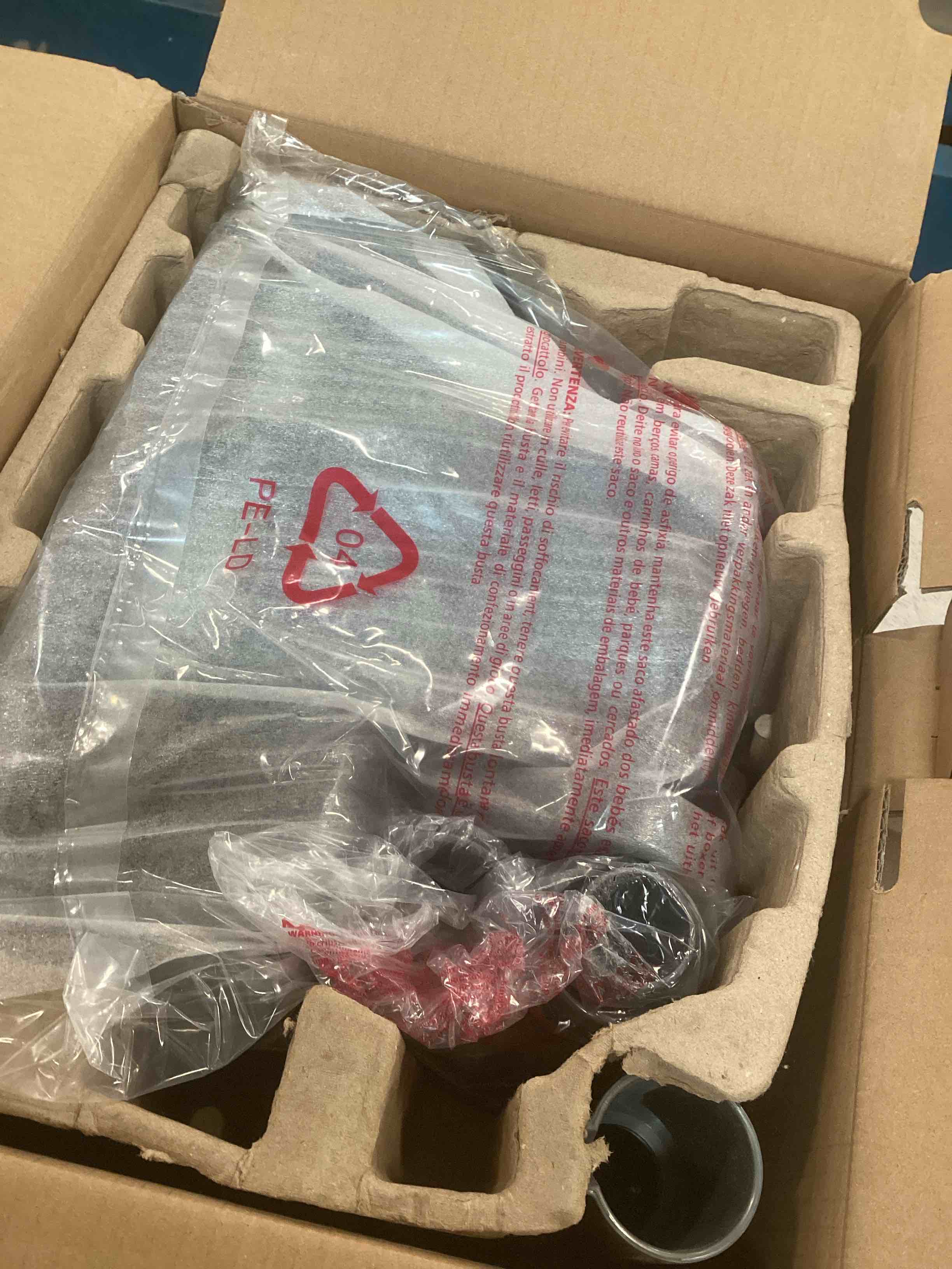 https://s3.amazonaws.com/lotting-images-prod/bidfta/GRN6236215_1714074424931.jpeg