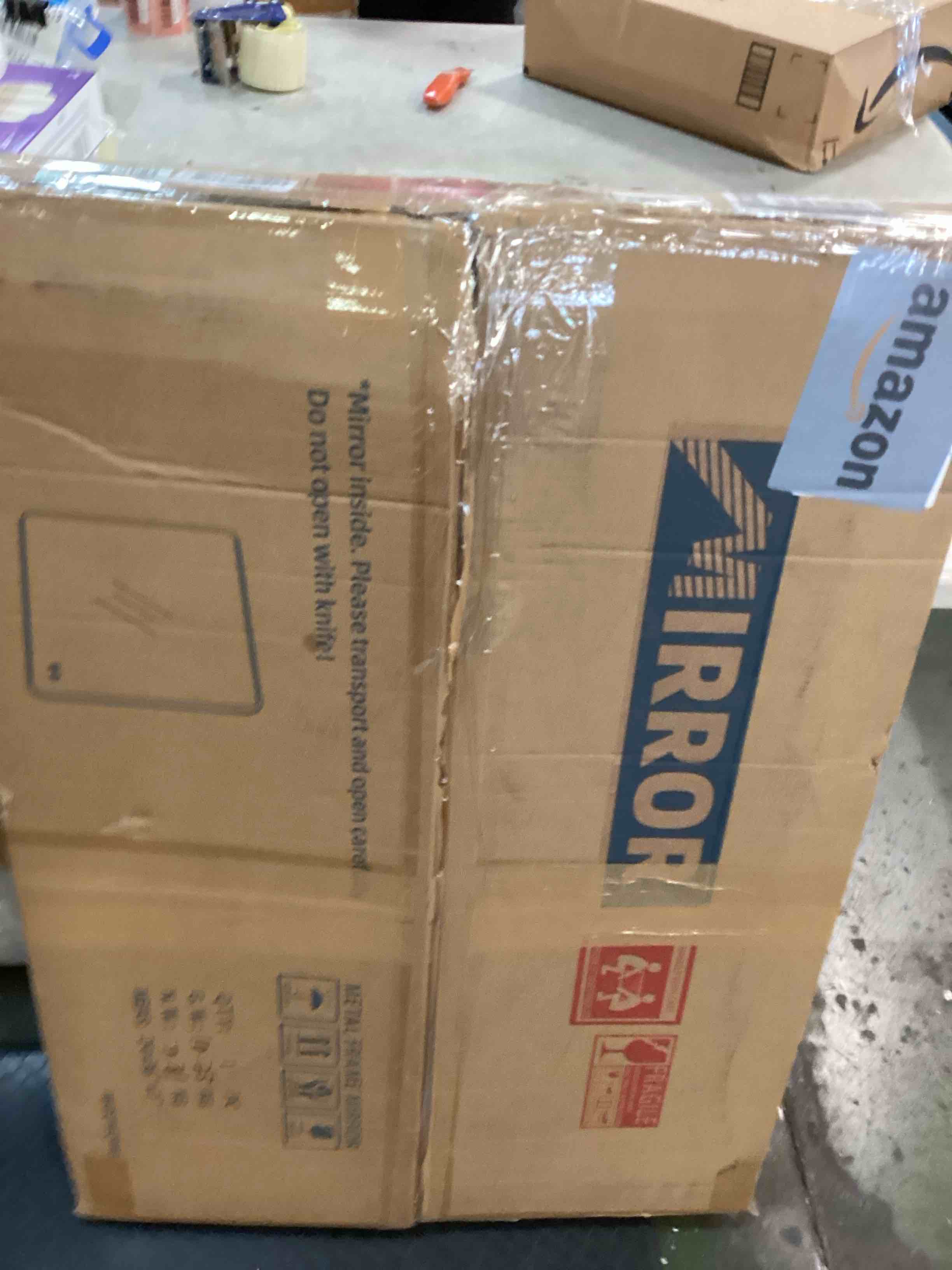 https://s3.amazonaws.com/lotting-images-prod/bidfta/GRN6236680_1714394019294.jpeg