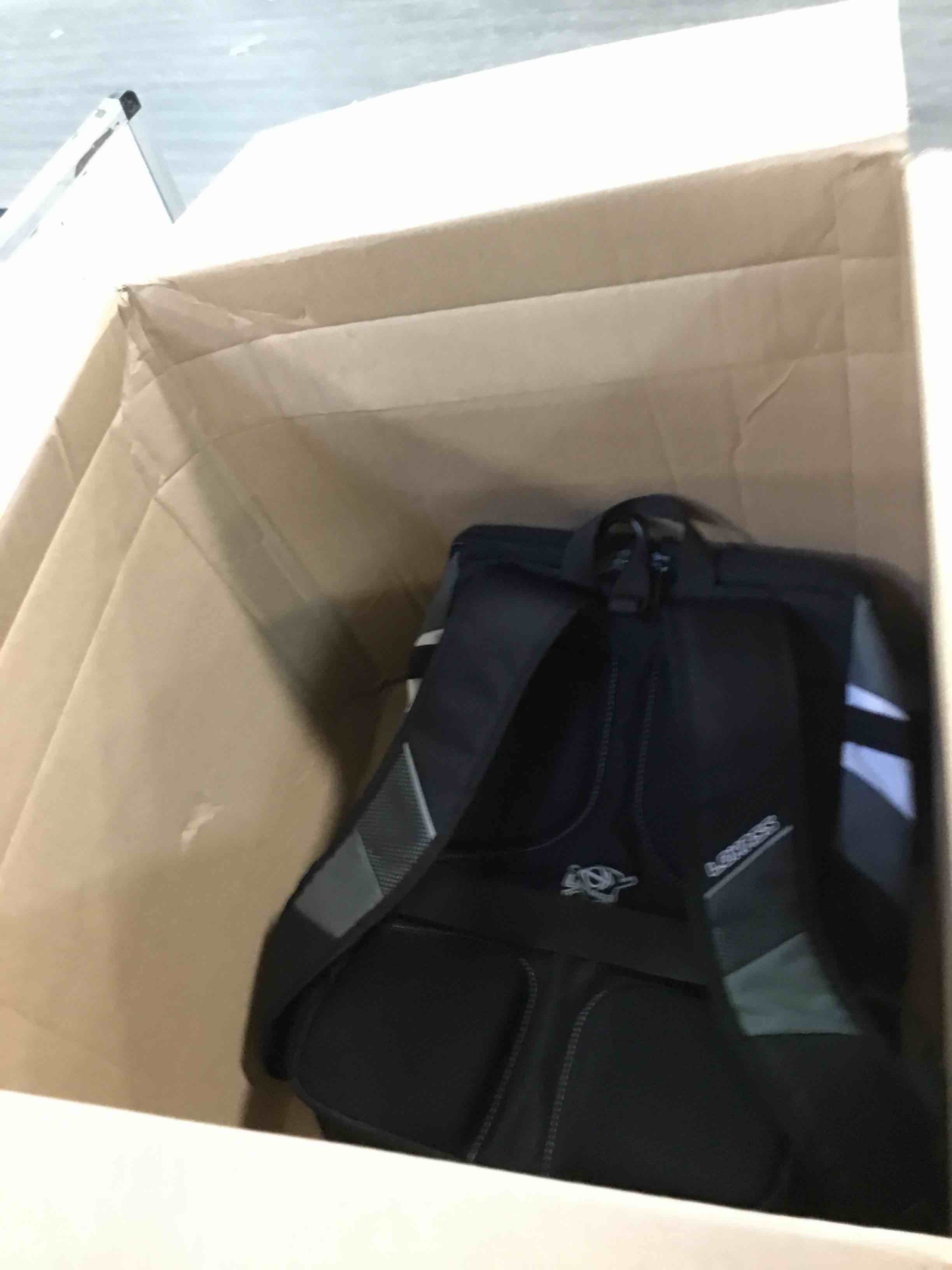 https://s3.amazonaws.com/lotting-images-prod/bidfta/GRN6238637_1714393915701.jpeg