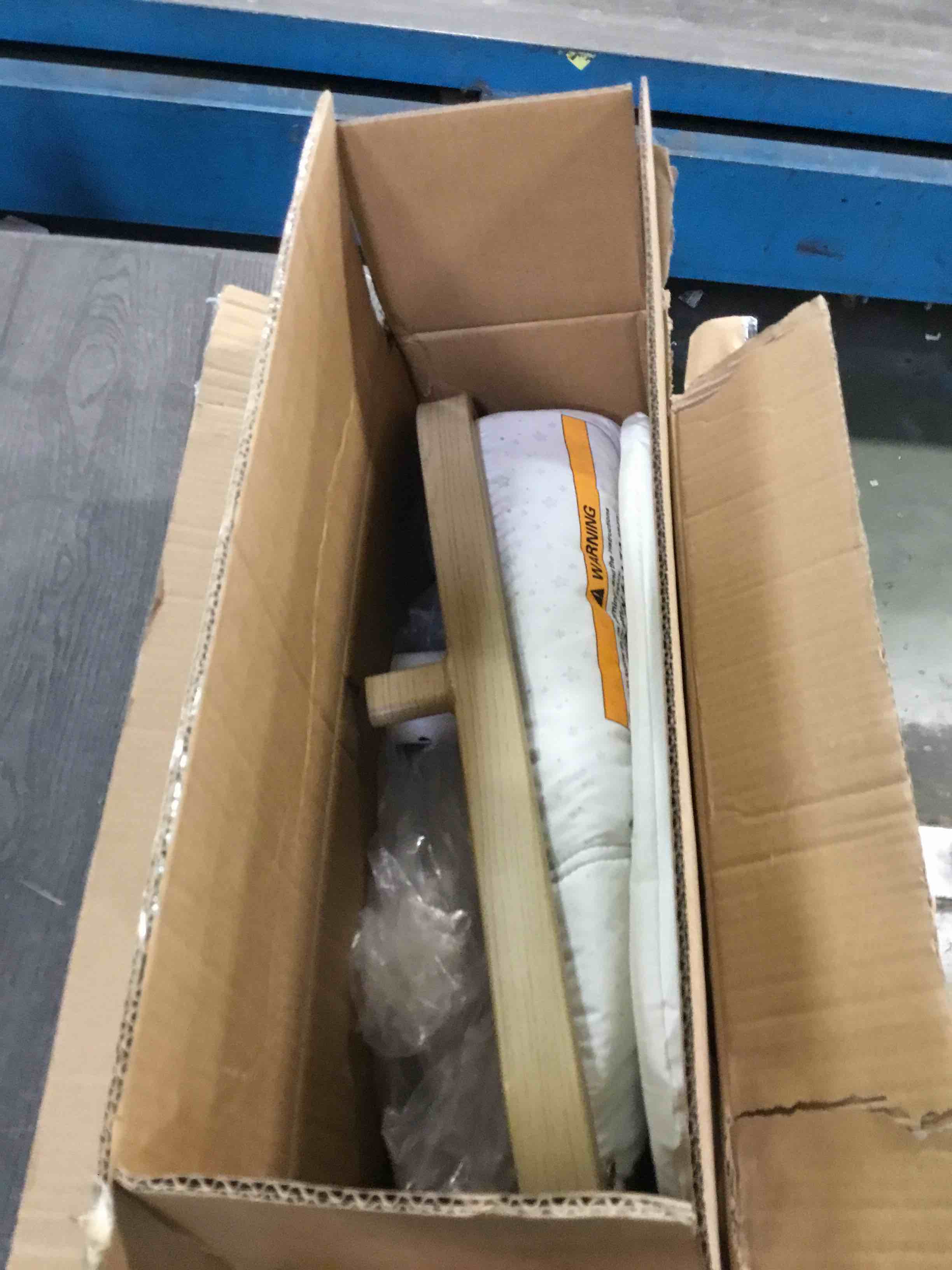 https://s3.amazonaws.com/lotting-images-prod/bidfta/GRN6238652_1714395740332.jpeg