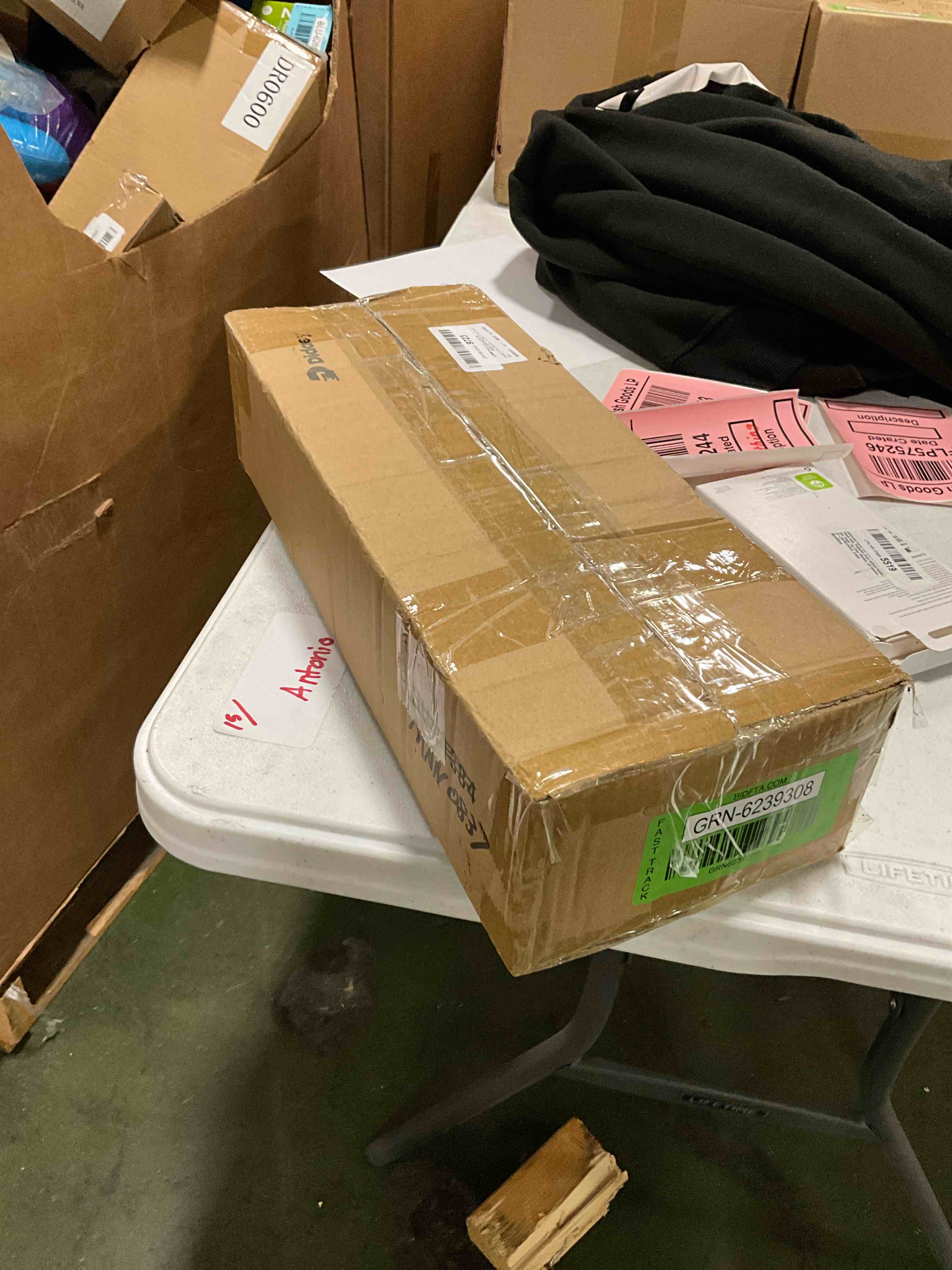 https://s3.amazonaws.com/lotting-images-prod/bidfta/GRN6239308_1714482961308.jpeg