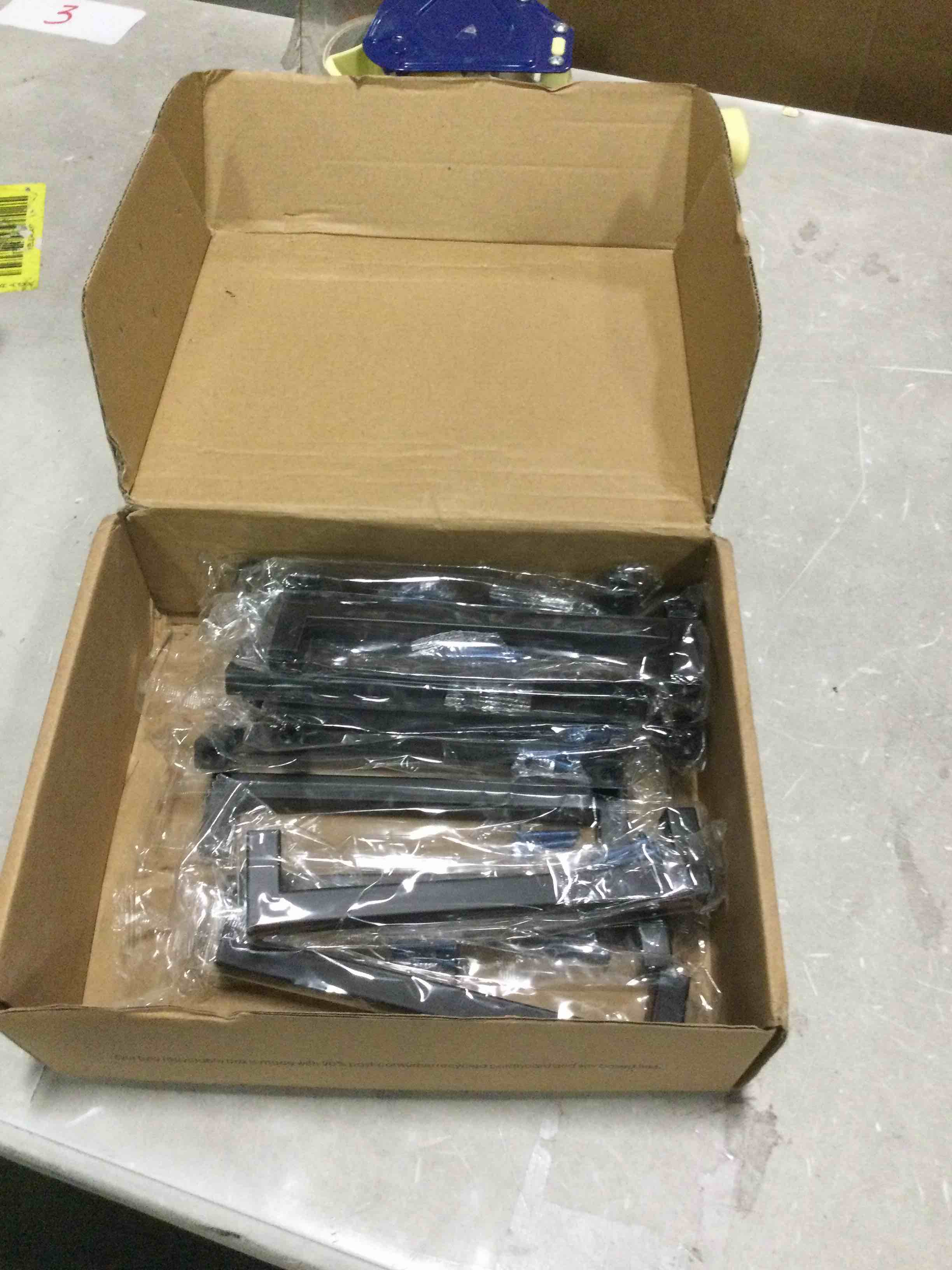 https://s3.amazonaws.com/lotting-images-prod/bidfta/GRN6239723_1715002871299.jpeg