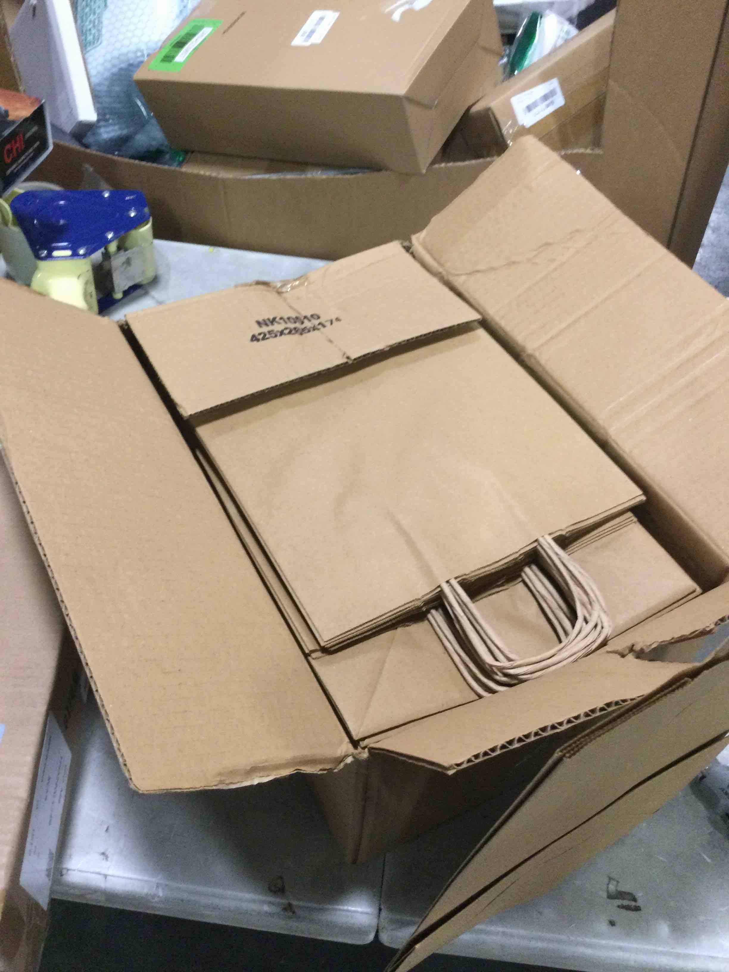 https://s3.amazonaws.com/lotting-images-prod/bidfta/GRN6239818_1715013519687.jpeg