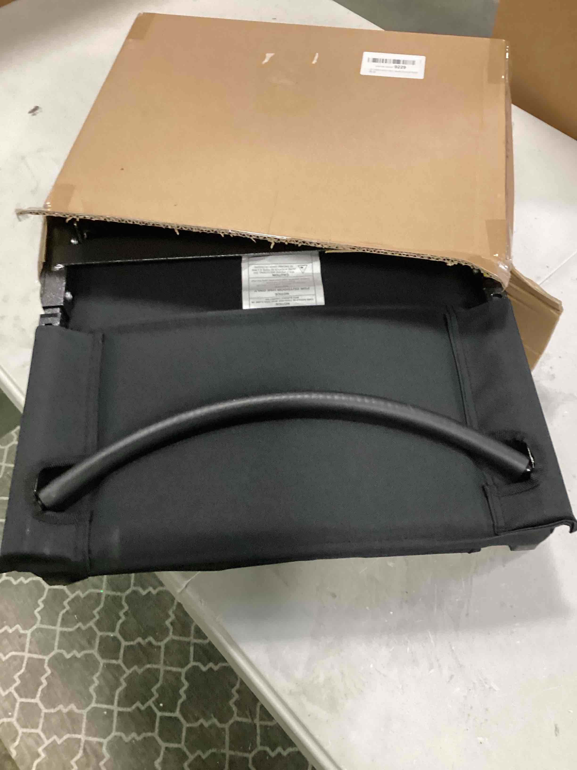 https://s3.amazonaws.com/lotting-images-prod/bidfta/GRN6240162_1715109191379.jpeg