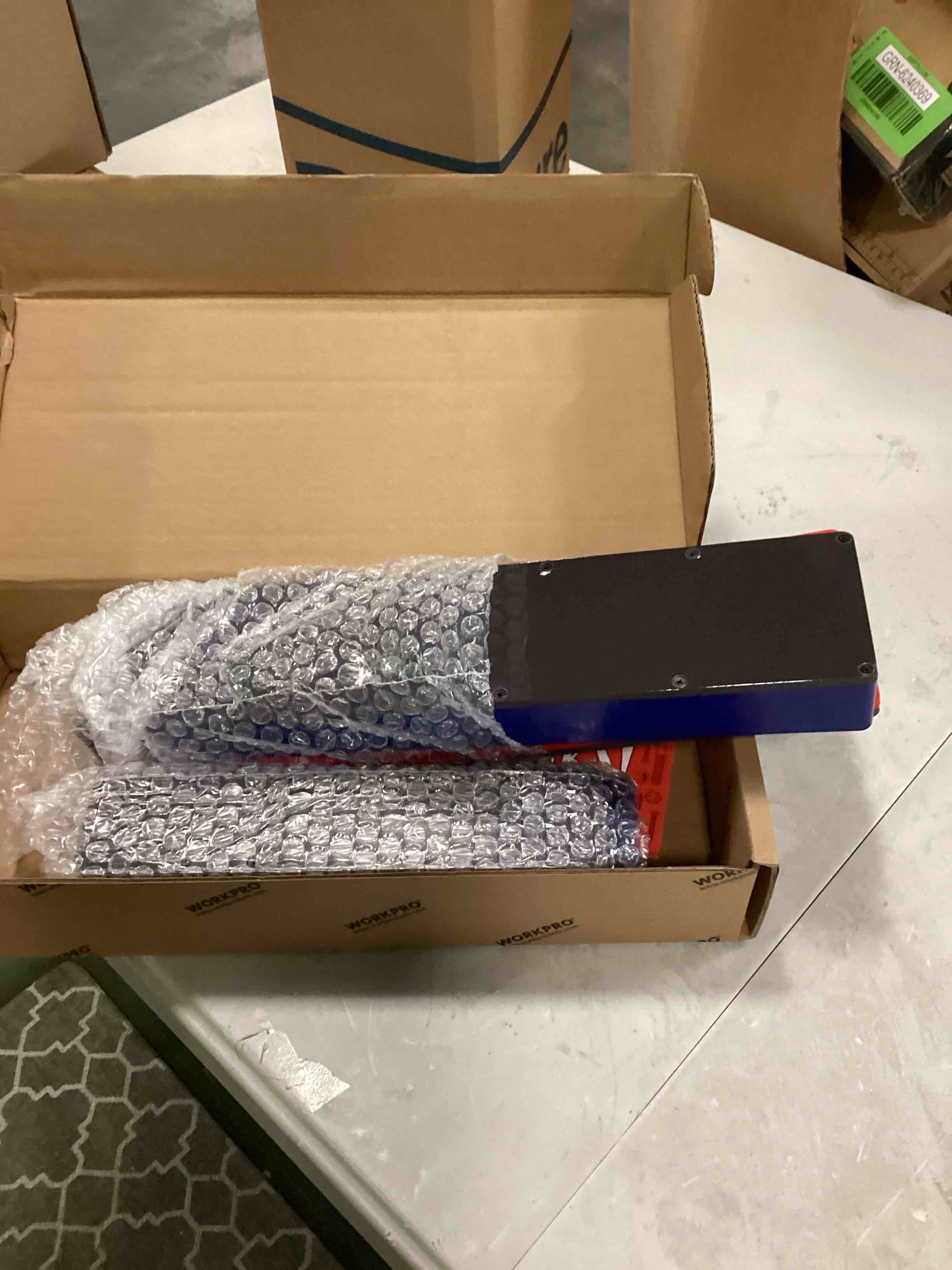 https://s3.amazonaws.com/lotting-images-prod/bidfta/GRN6240386_1715192803268.jpeg