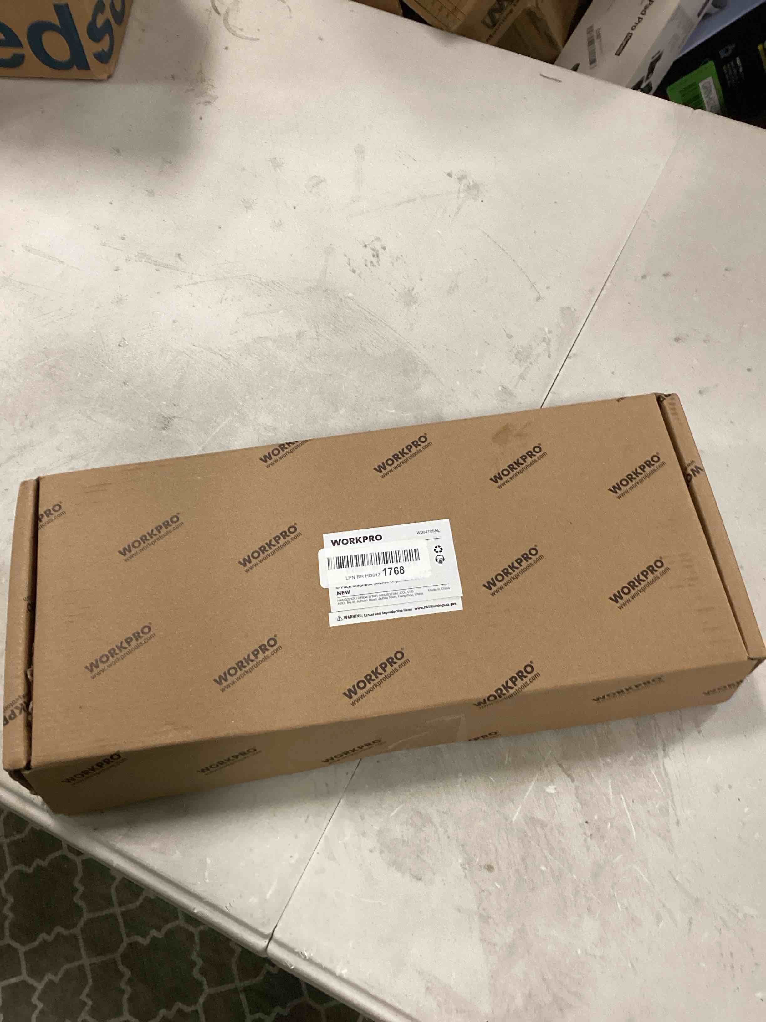 https://s3.amazonaws.com/lotting-images-prod/bidfta/GRN6240386_1715192828780.jpeg
