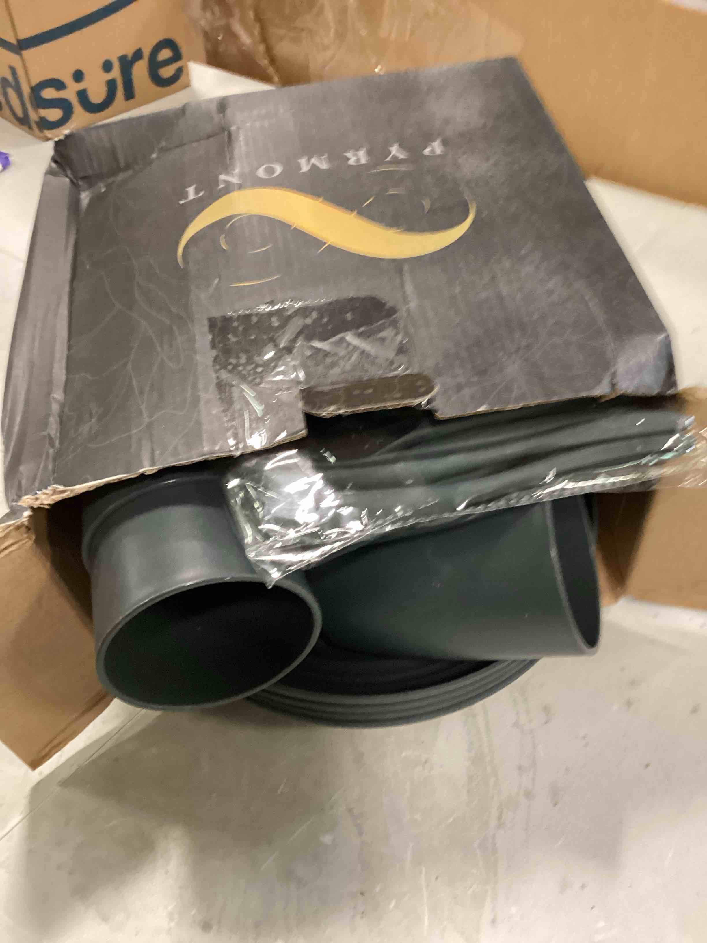 https://s3.amazonaws.com/lotting-images-prod/bidfta/GRN6240438_1715197812338.jpeg