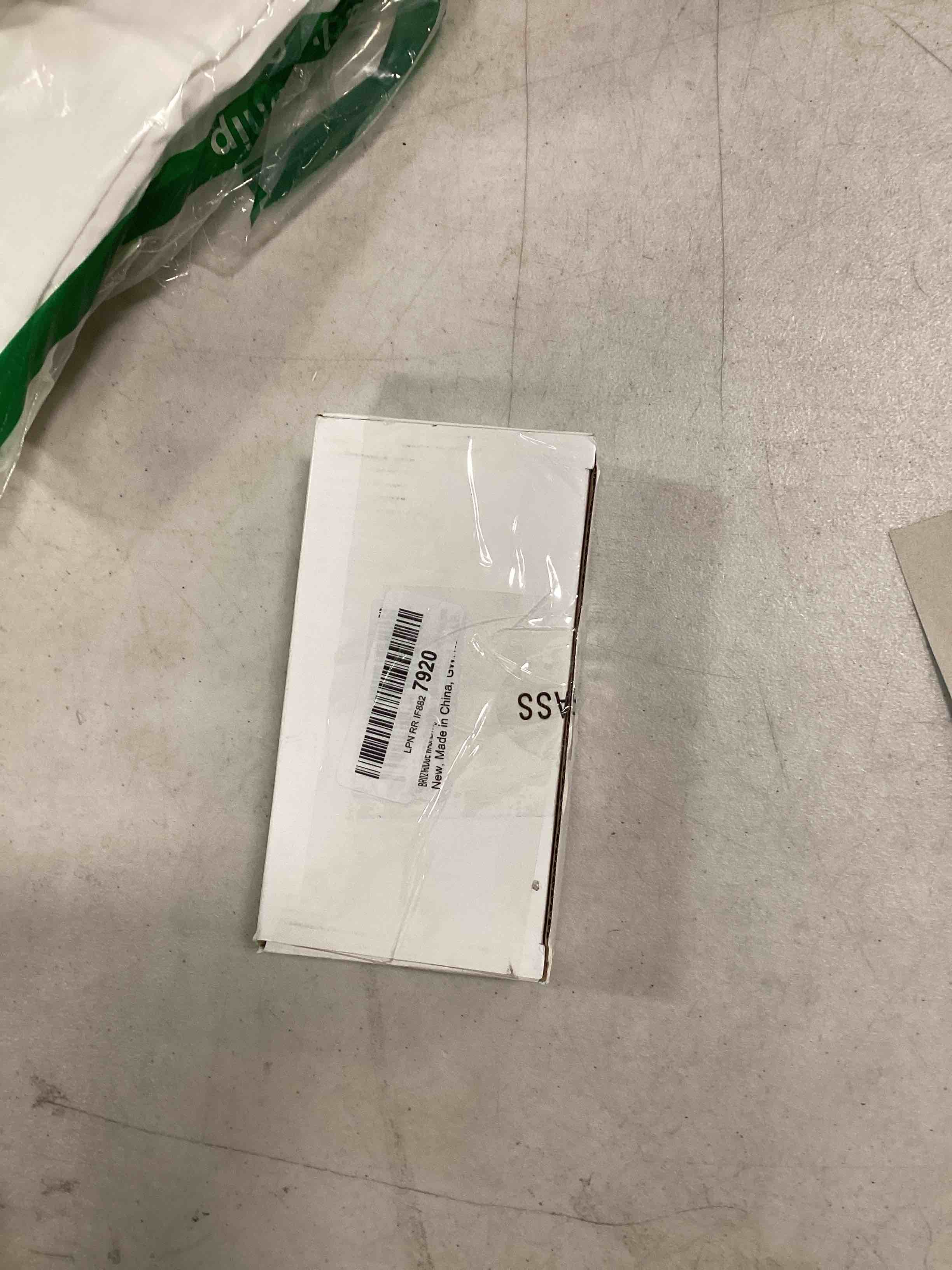 https://s3.amazonaws.com/lotting-images-prod/bidfta/GRN6240973_1713550956824.jpeg