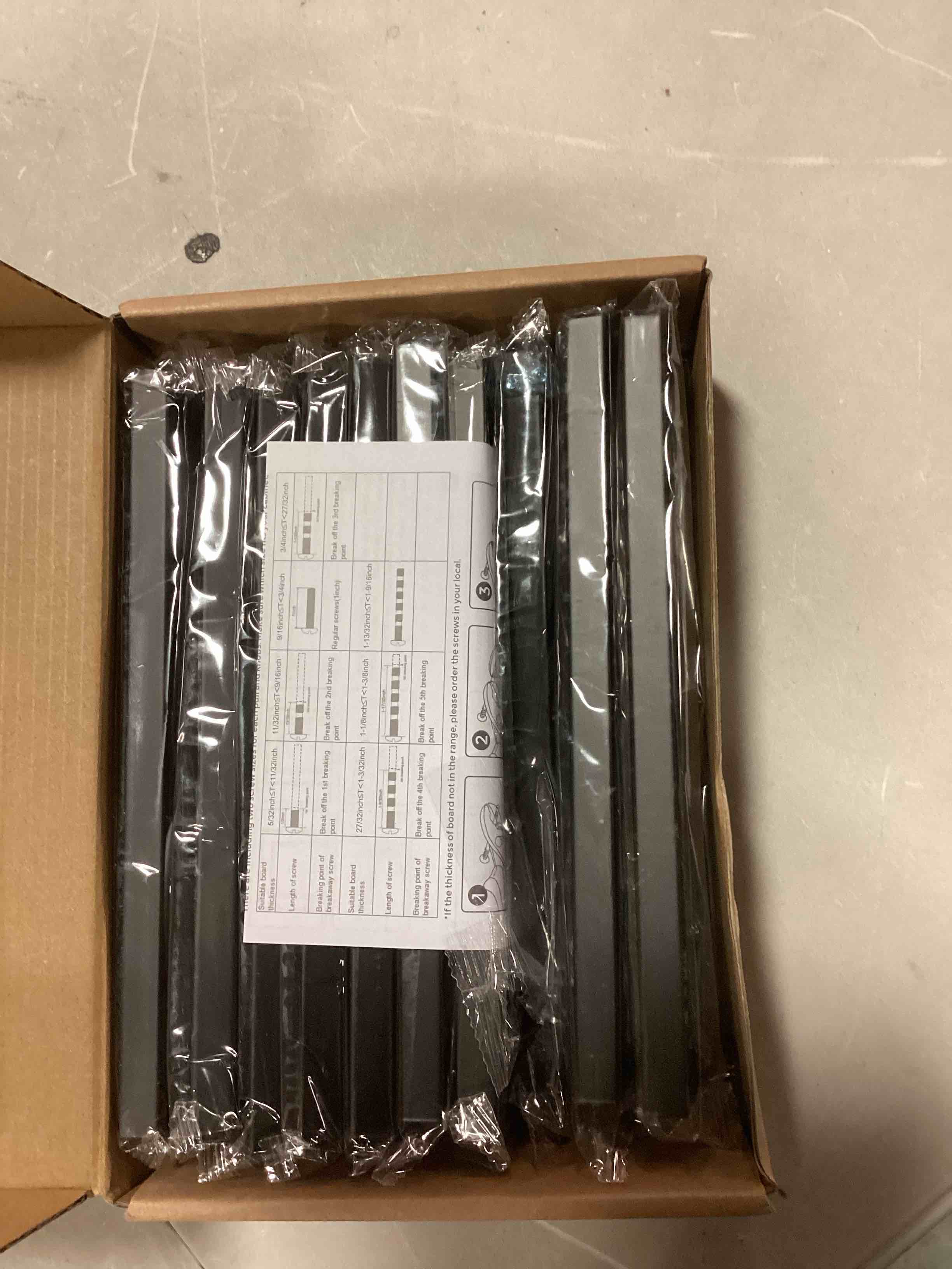 https://s3.amazonaws.com/lotting-images-prod/bidfta/GRN6241434_1713891478744.jpeg