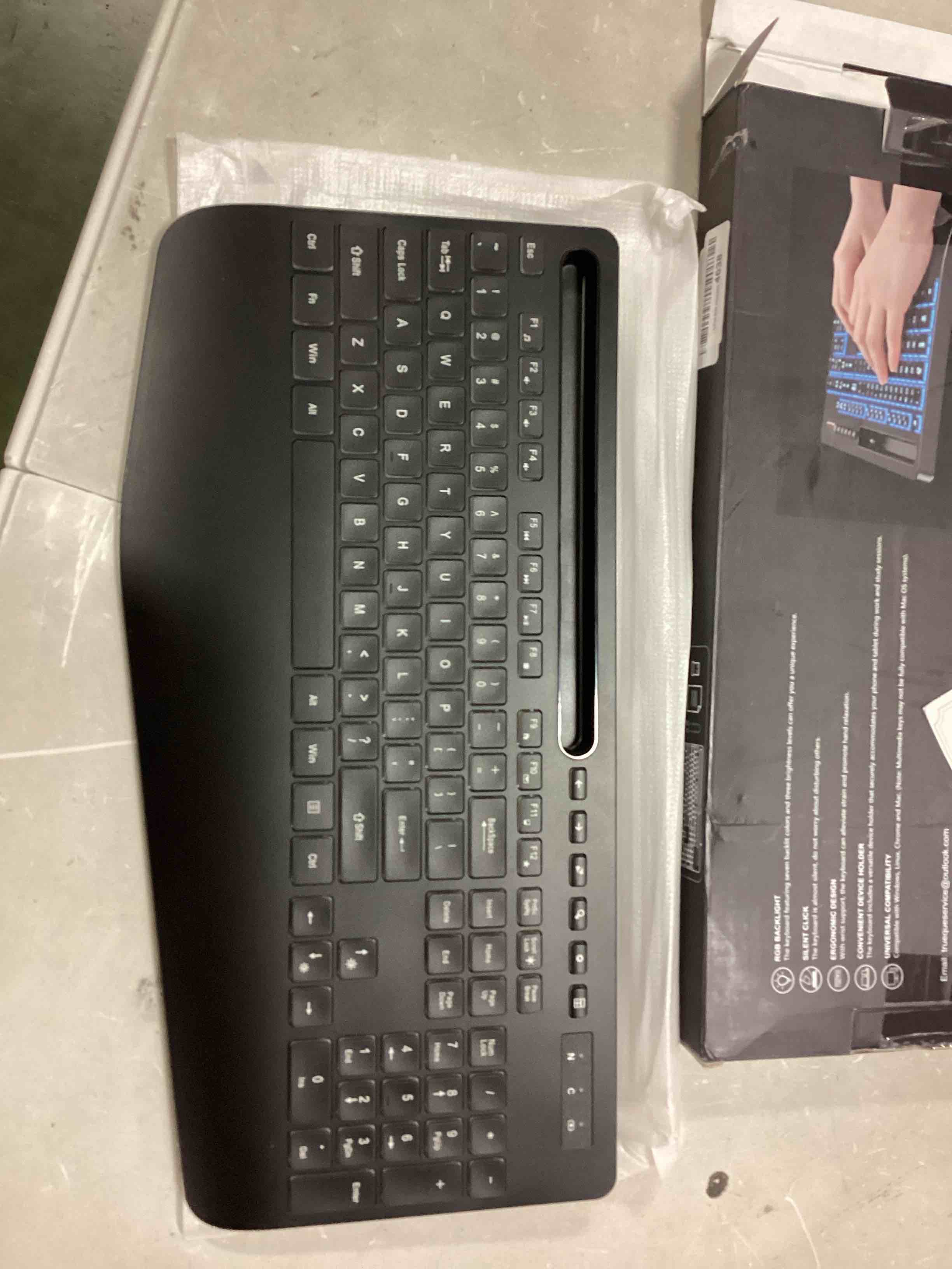 https://s3.amazonaws.com/lotting-images-prod/bidfta/GRN6241485_1713898505583.jpeg