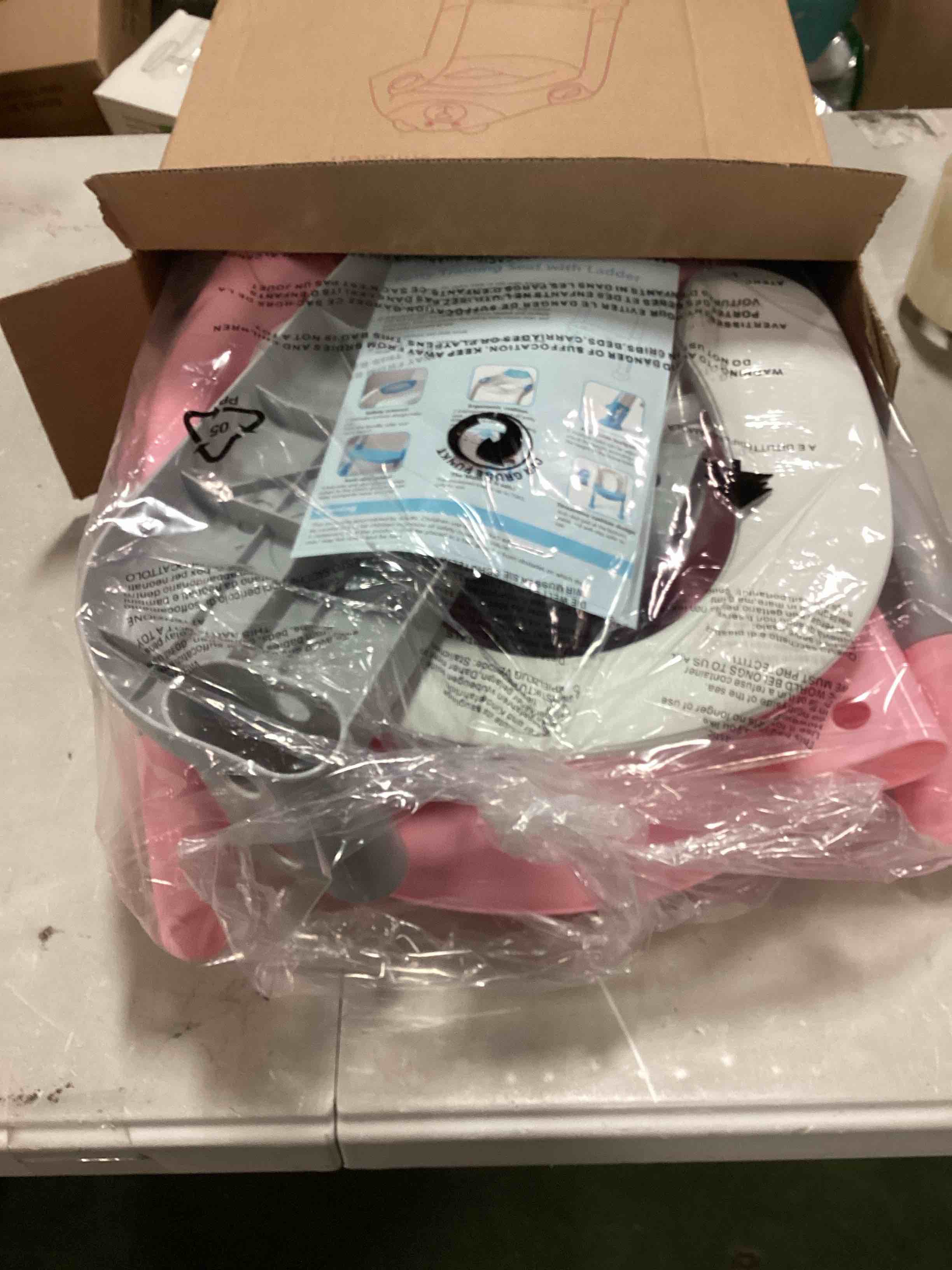 https://s3.amazonaws.com/lotting-images-prod/bidfta/GRN6241781_1714134614323.jpeg