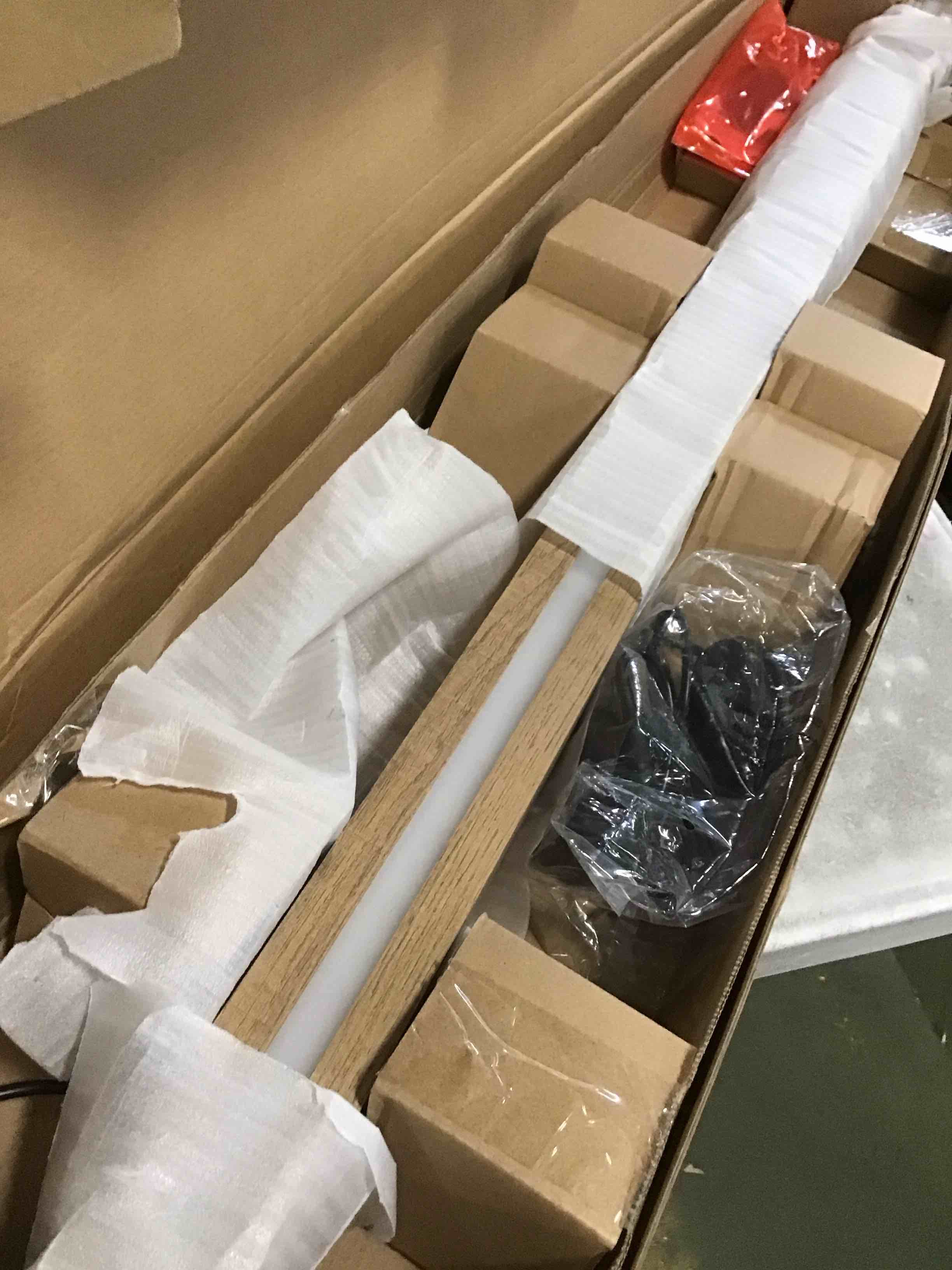 https://s3.amazonaws.com/lotting-images-prod/bidfta/GRN6242565_1713374386081.jpeg