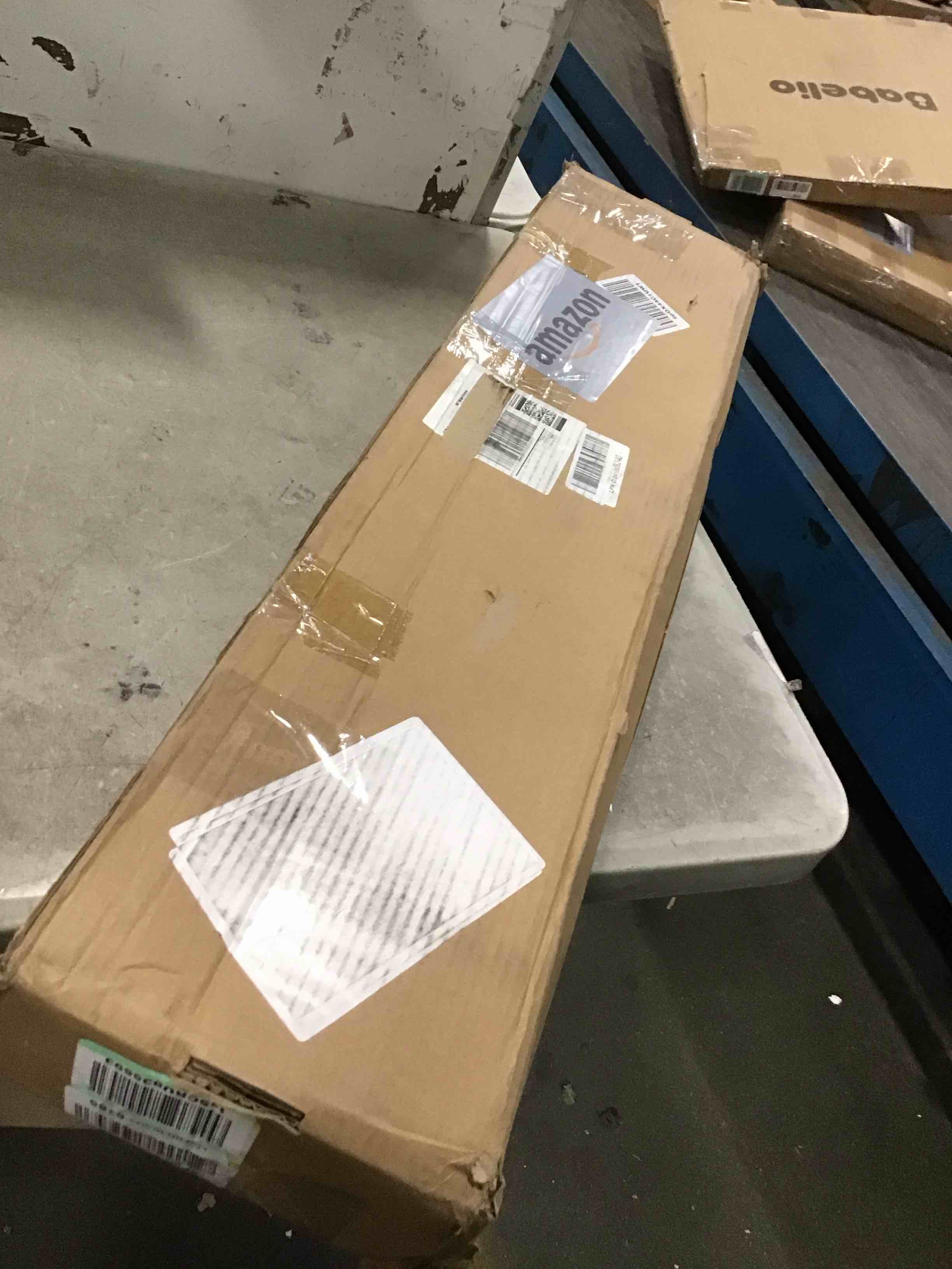 https://s3.amazonaws.com/lotting-images-prod/bidfta/GRN6242969_1713538557818.jpeg