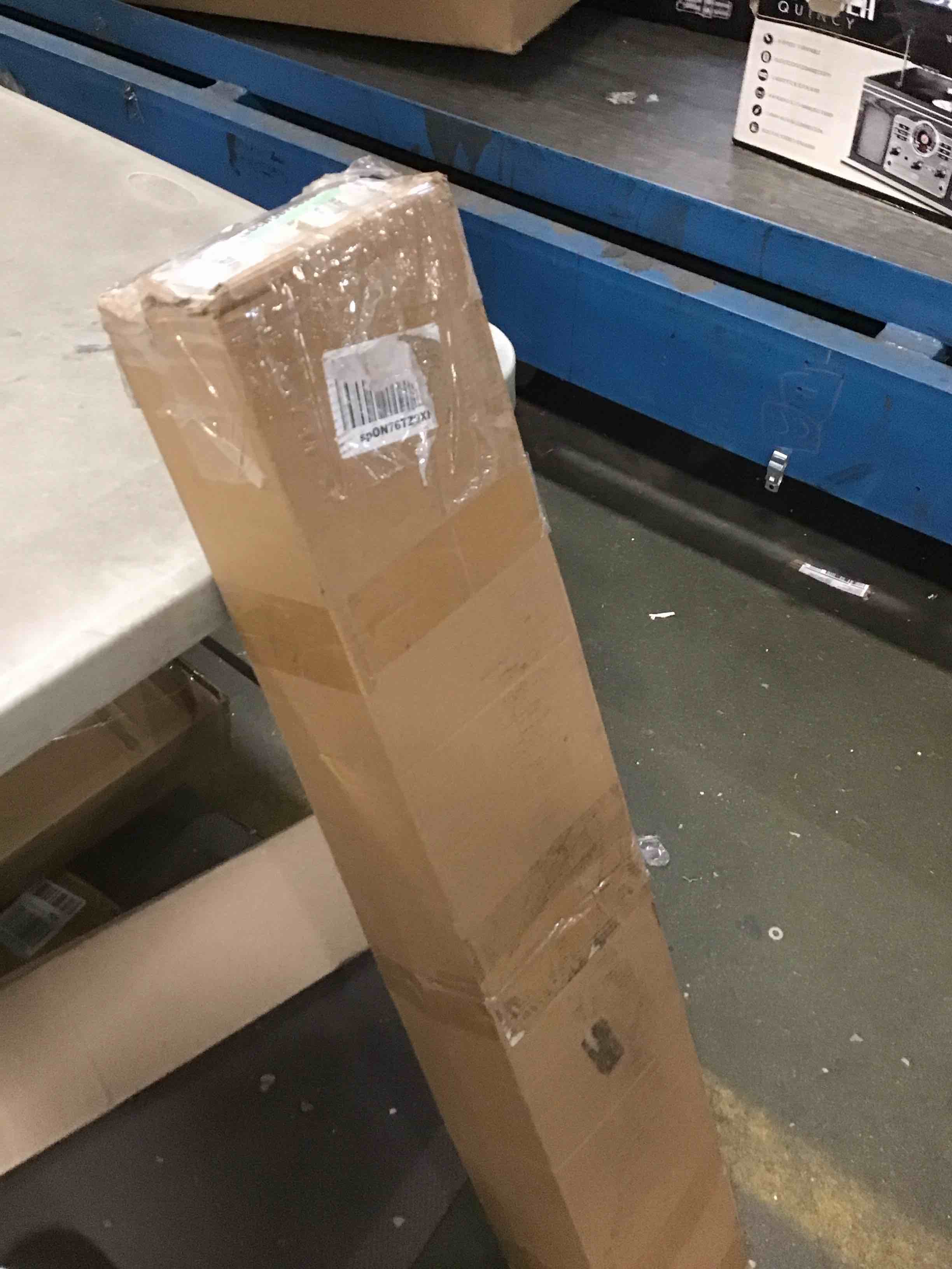 https://s3.amazonaws.com/lotting-images-prod/bidfta/GRN6242985_1713540567073.jpeg