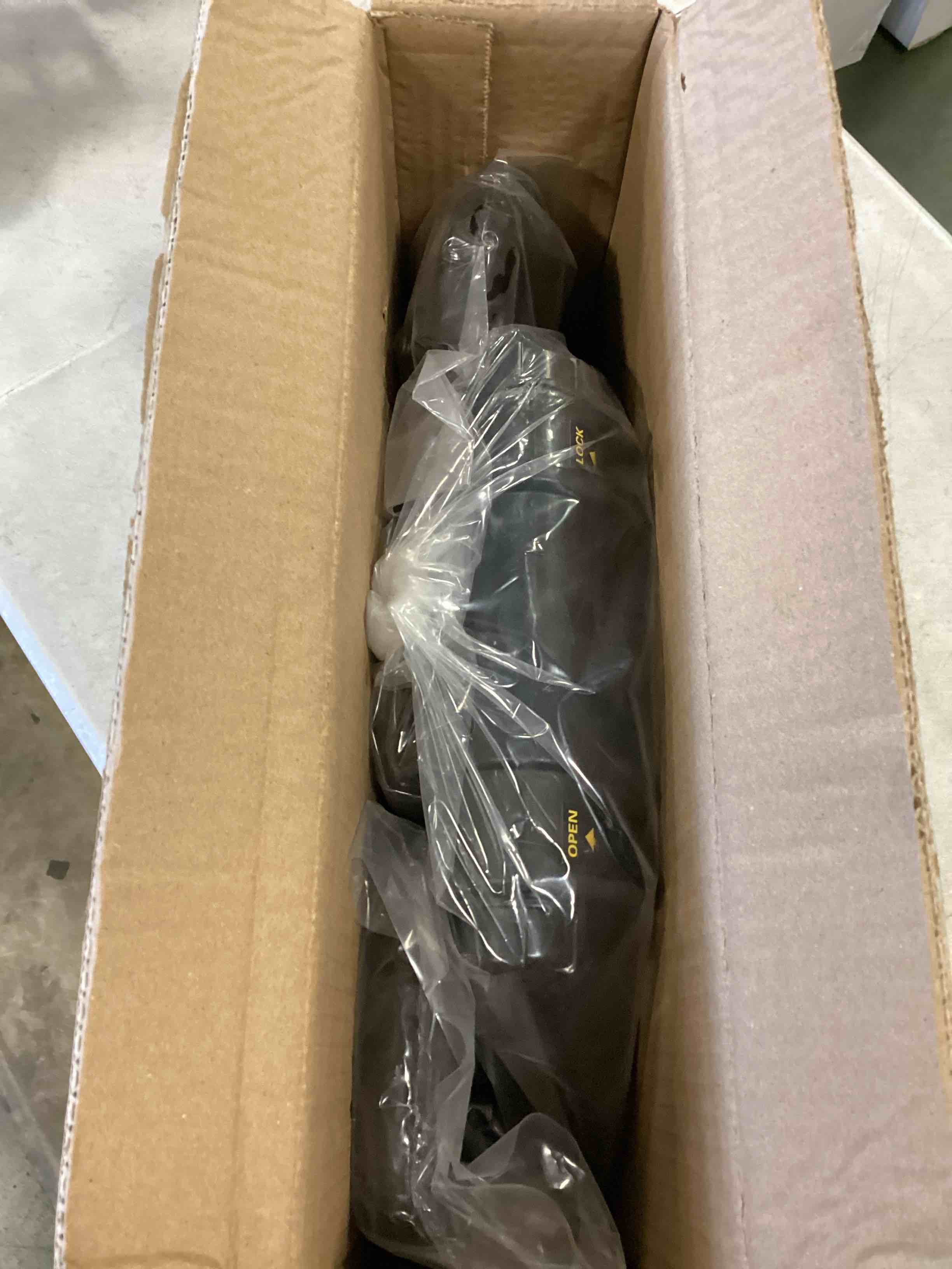 https://s3.amazonaws.com/lotting-images-prod/bidfta/GRN6243888_1713814963771.jpeg