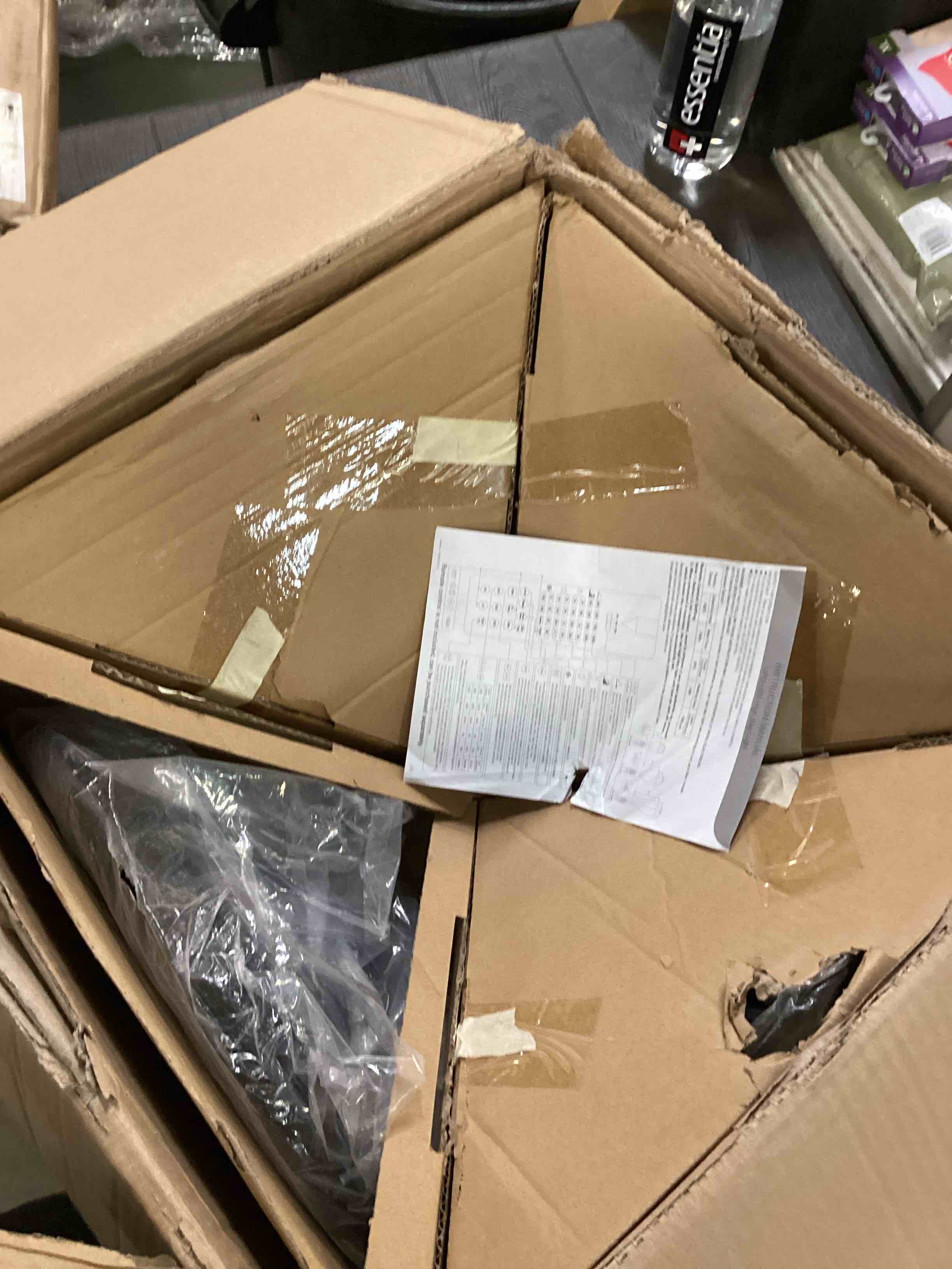 https://s3.amazonaws.com/lotting-images-prod/bidfta/GRN6245010_1713880523794.jpeg