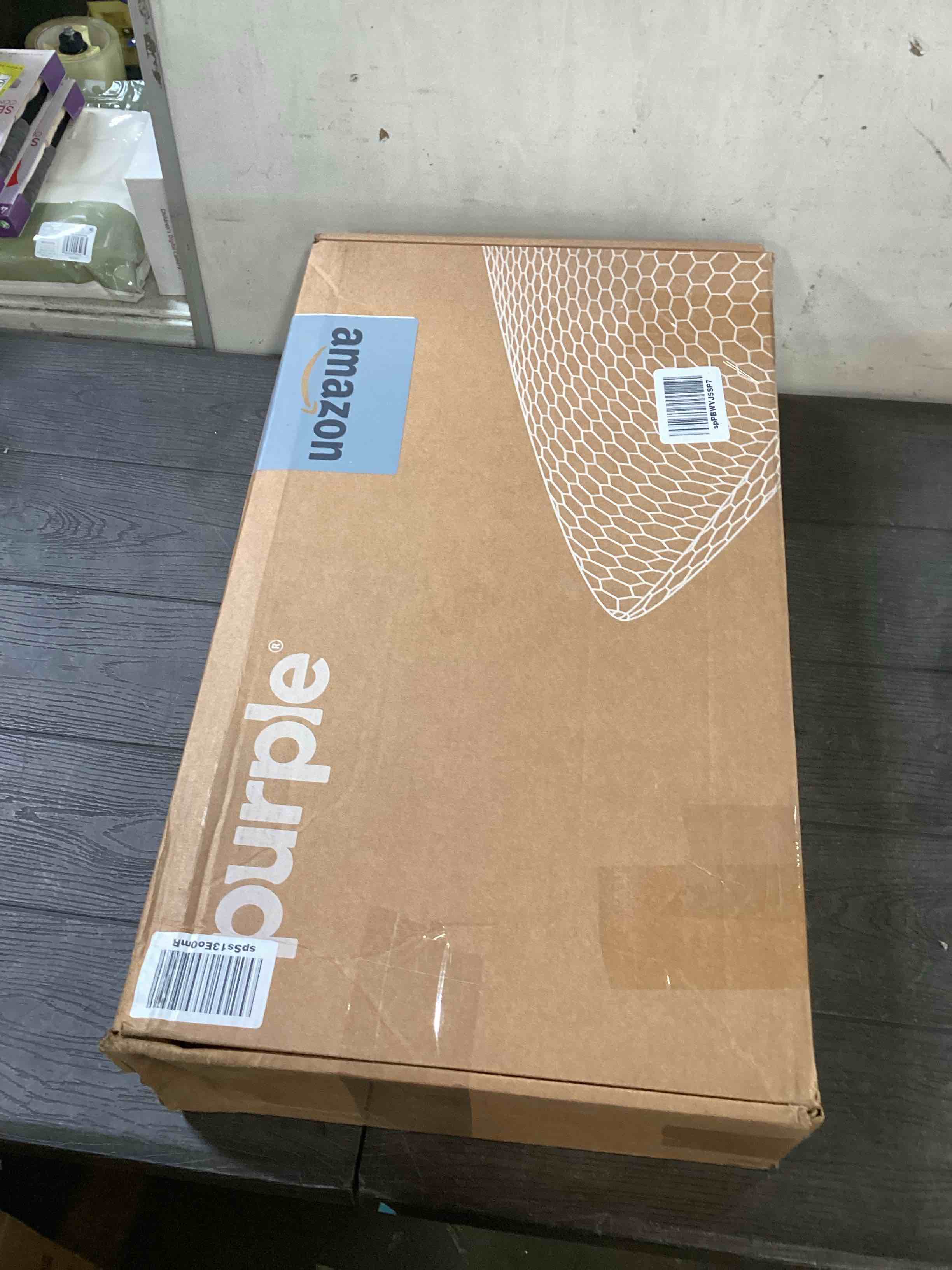 https://s3.amazonaws.com/lotting-images-prod/bidfta/GRN6245030_1713884664432.jpeg
