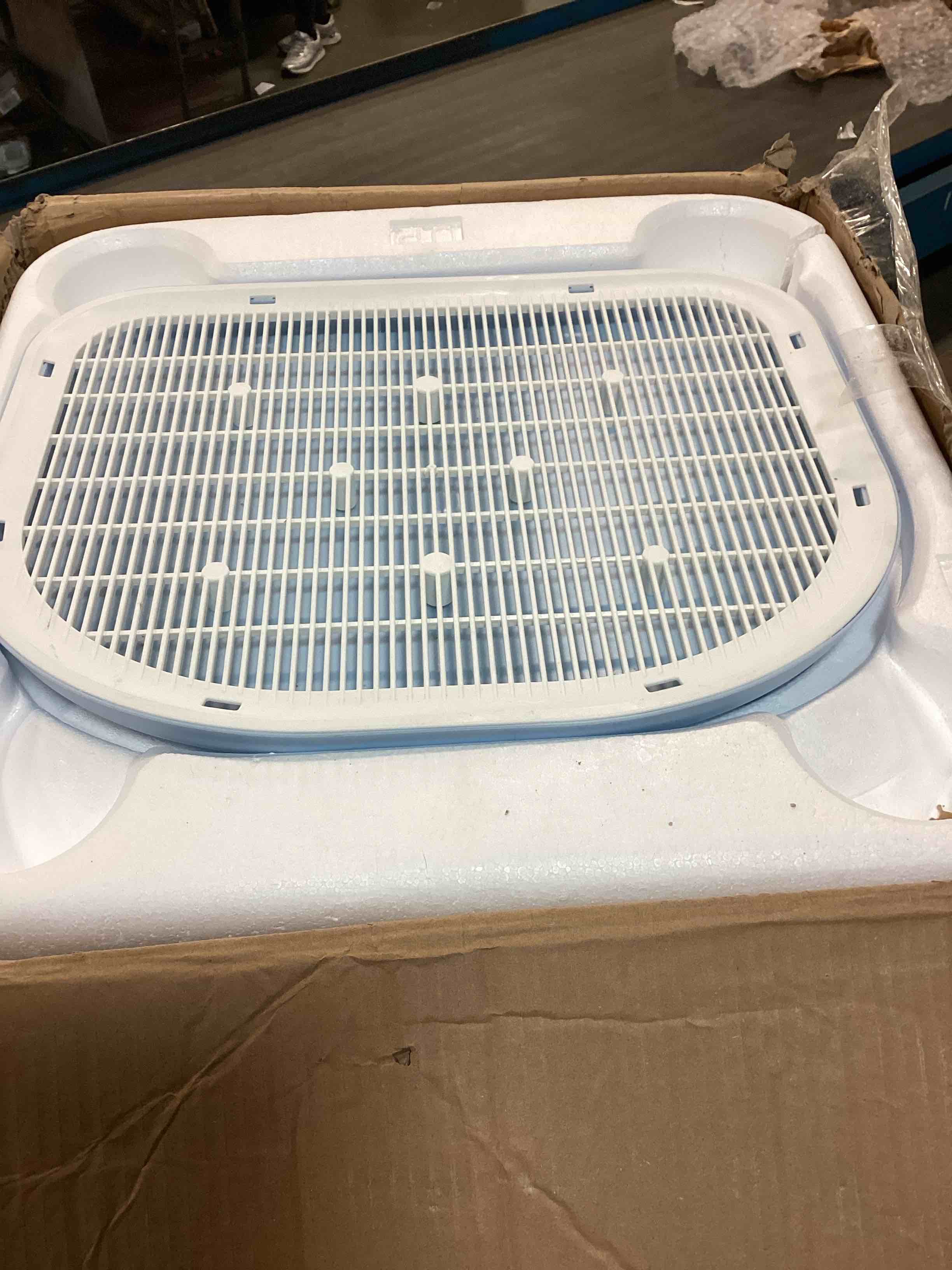 https://s3.amazonaws.com/lotting-images-prod/bidfta/GRN6245608_1714132721978.jpeg