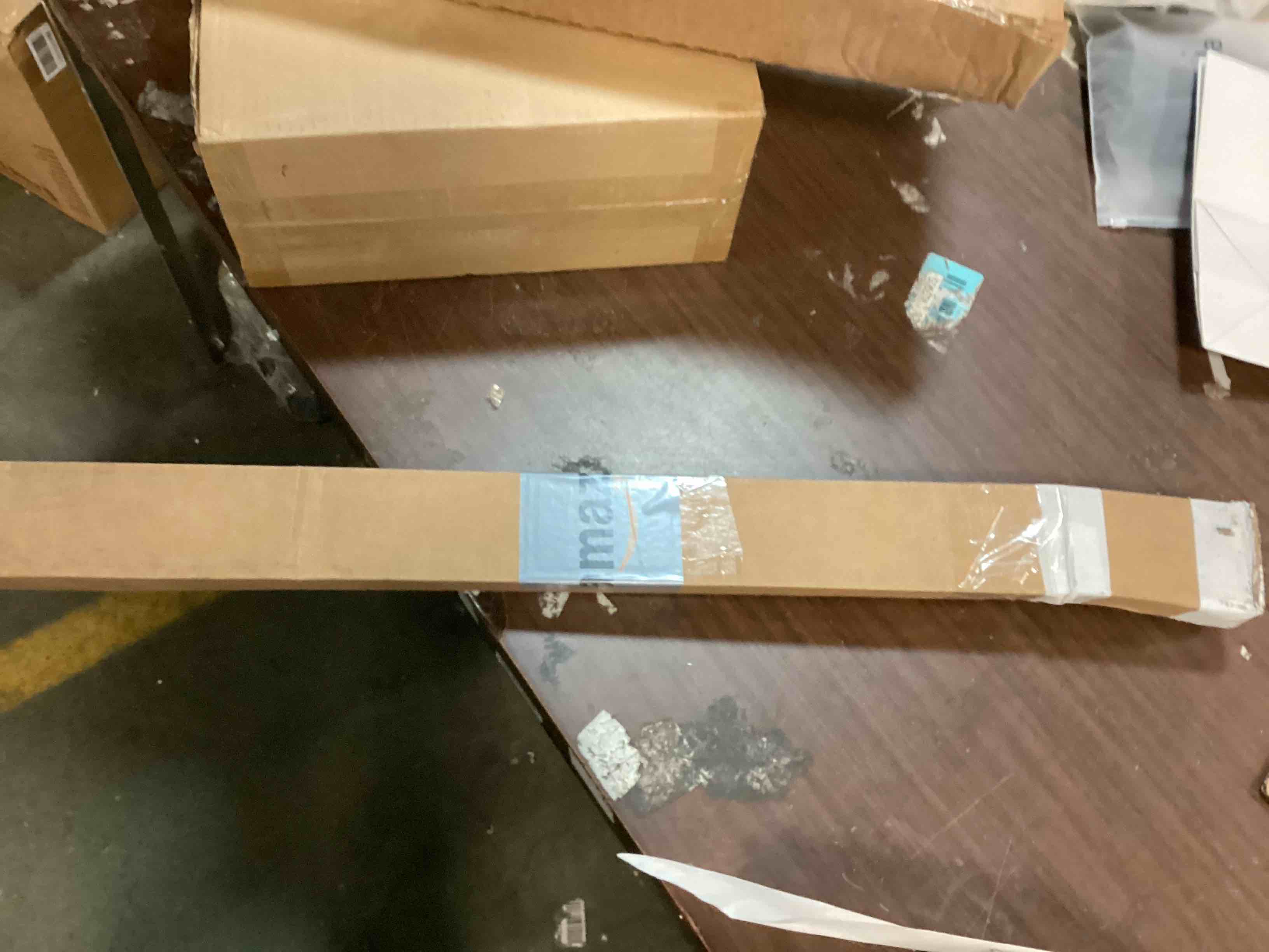 https://s3.amazonaws.com/lotting-images-prod/bidfta/GRN6245921_1714392005067.jpeg