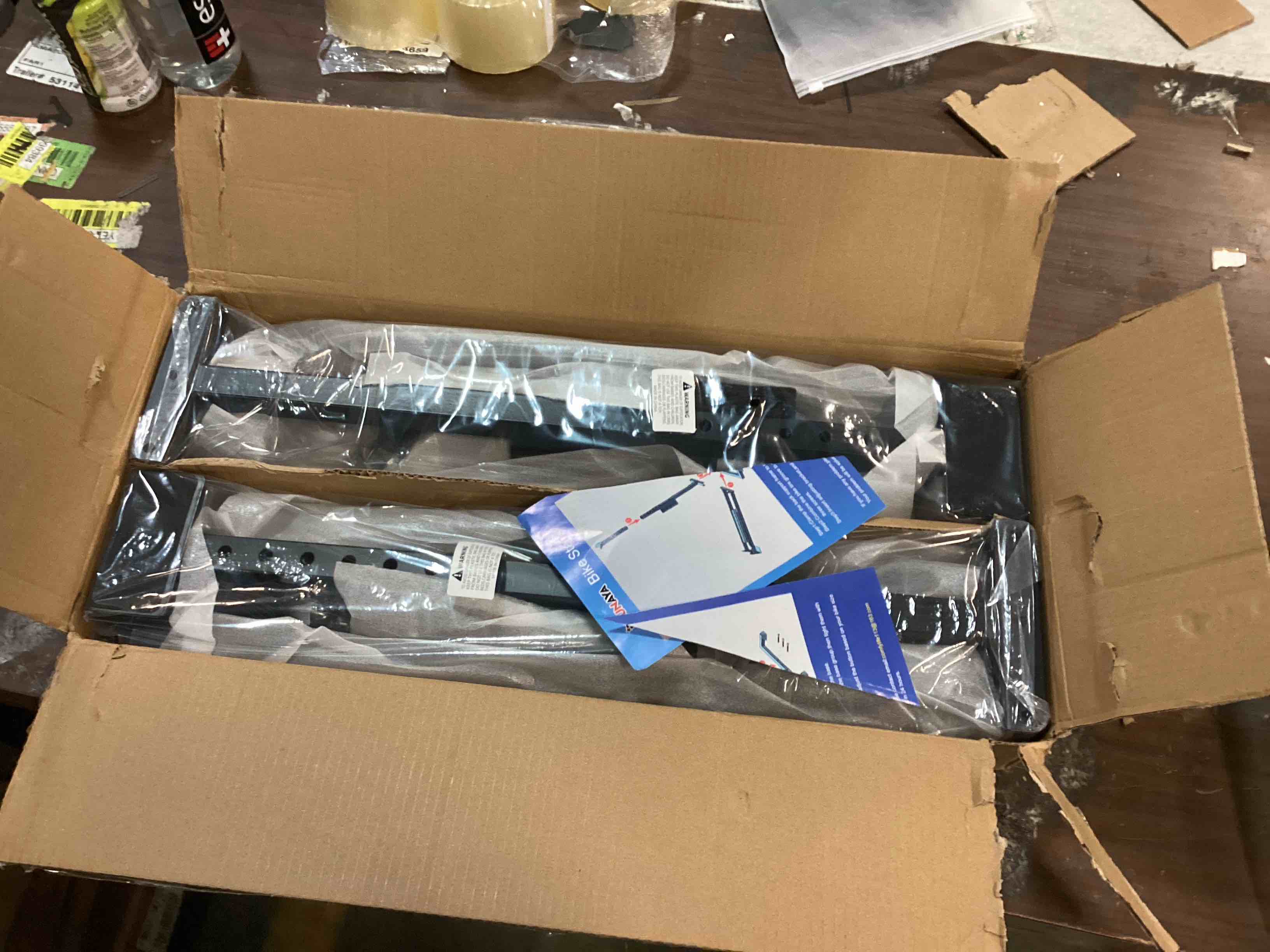 https://s3.amazonaws.com/lotting-images-prod/bidfta/GRN6245940_1714394832606.jpeg