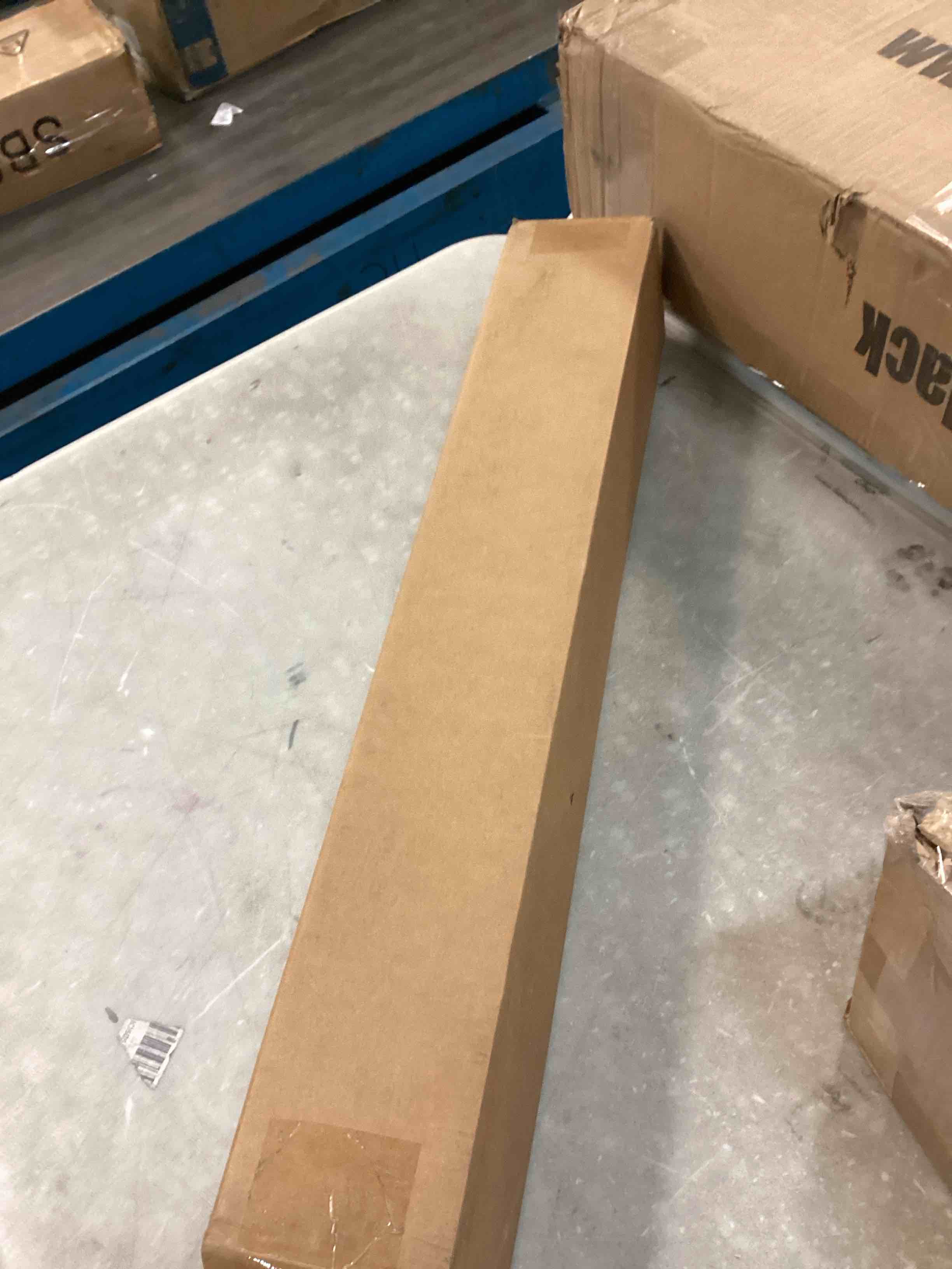 https://s3.amazonaws.com/lotting-images-prod/bidfta/GRN6246172_1714482026106.jpeg