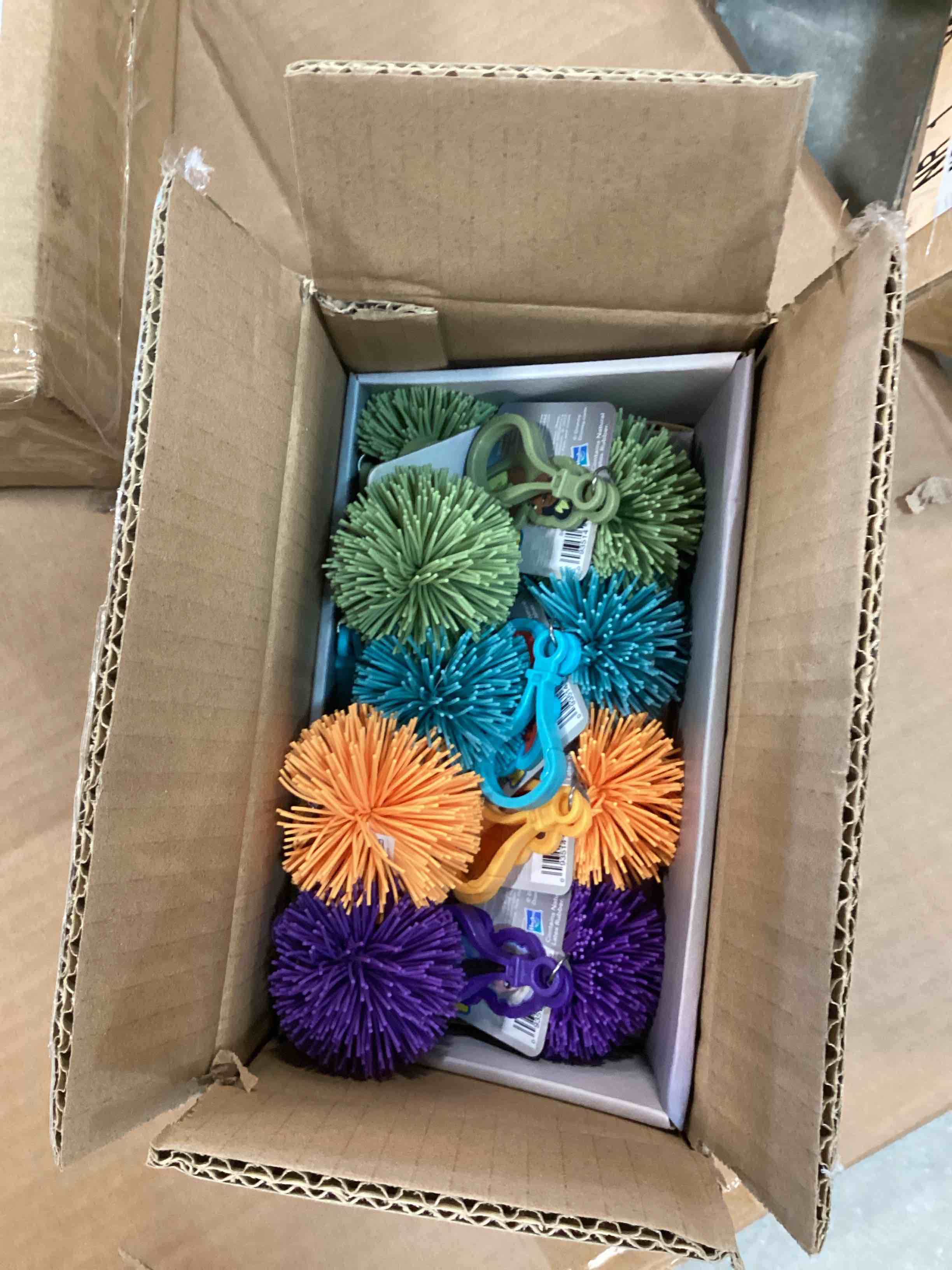 https://s3.amazonaws.com/lotting-images-prod/bidfta/GRN6246300_1714506582346.jpeg