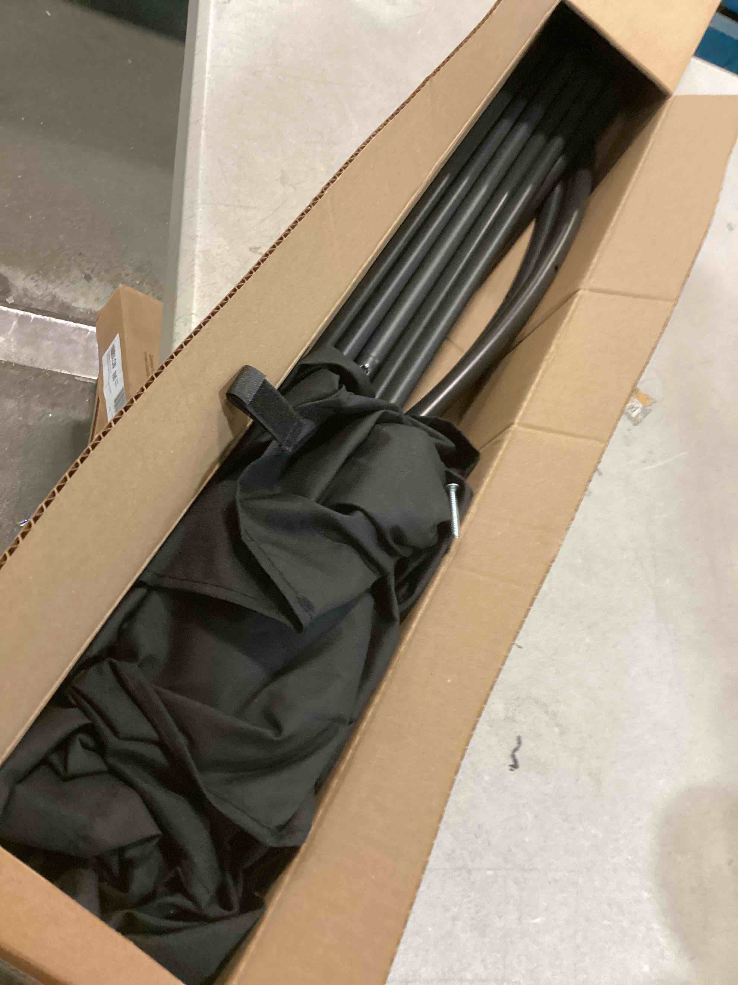 https://s3.amazonaws.com/lotting-images-prod/bidfta/GRN6246879_1713542954781.jpeg
