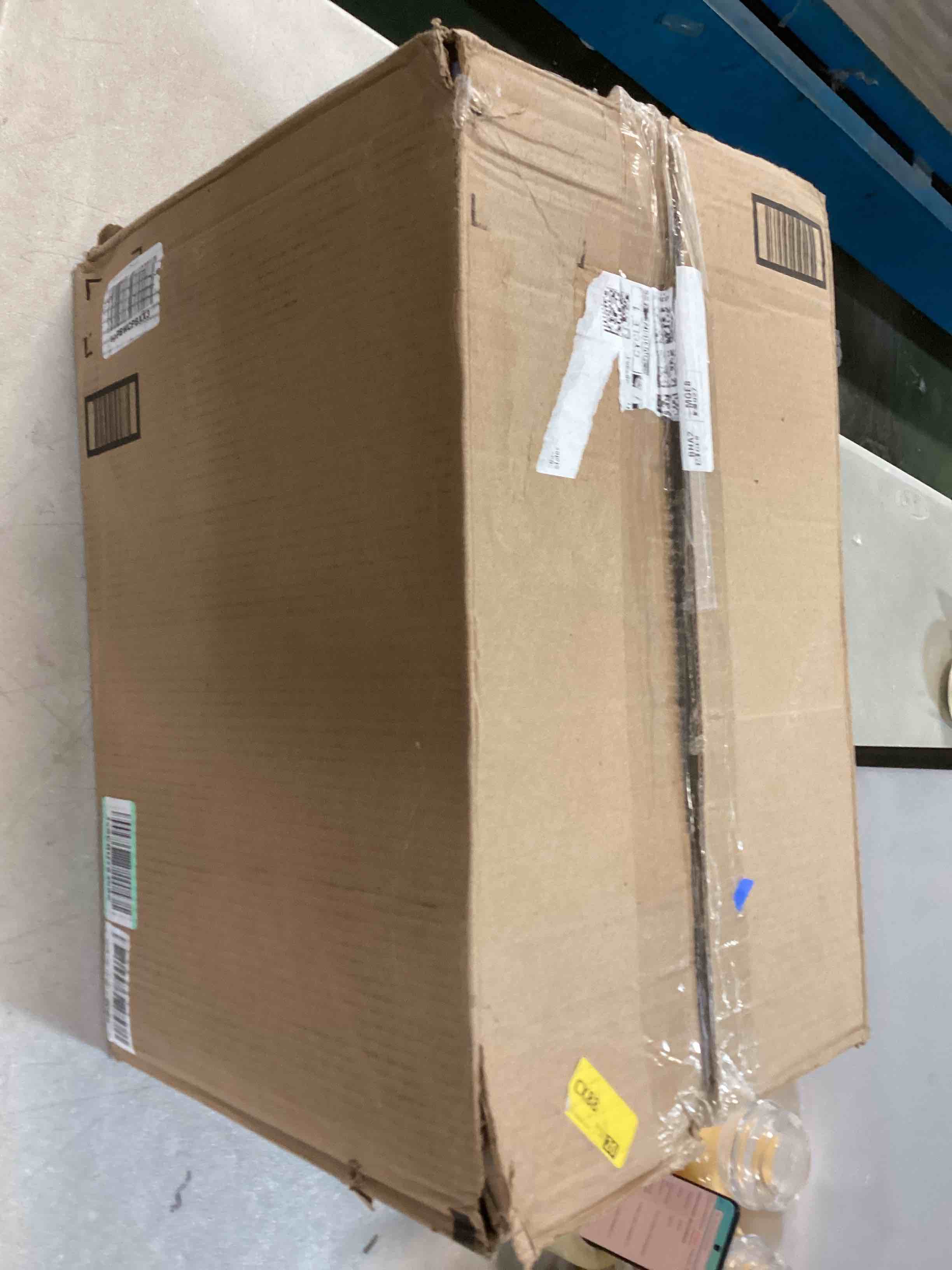 https://s3.amazonaws.com/lotting-images-prod/bidfta/GRN6246905_1713547662618.jpeg