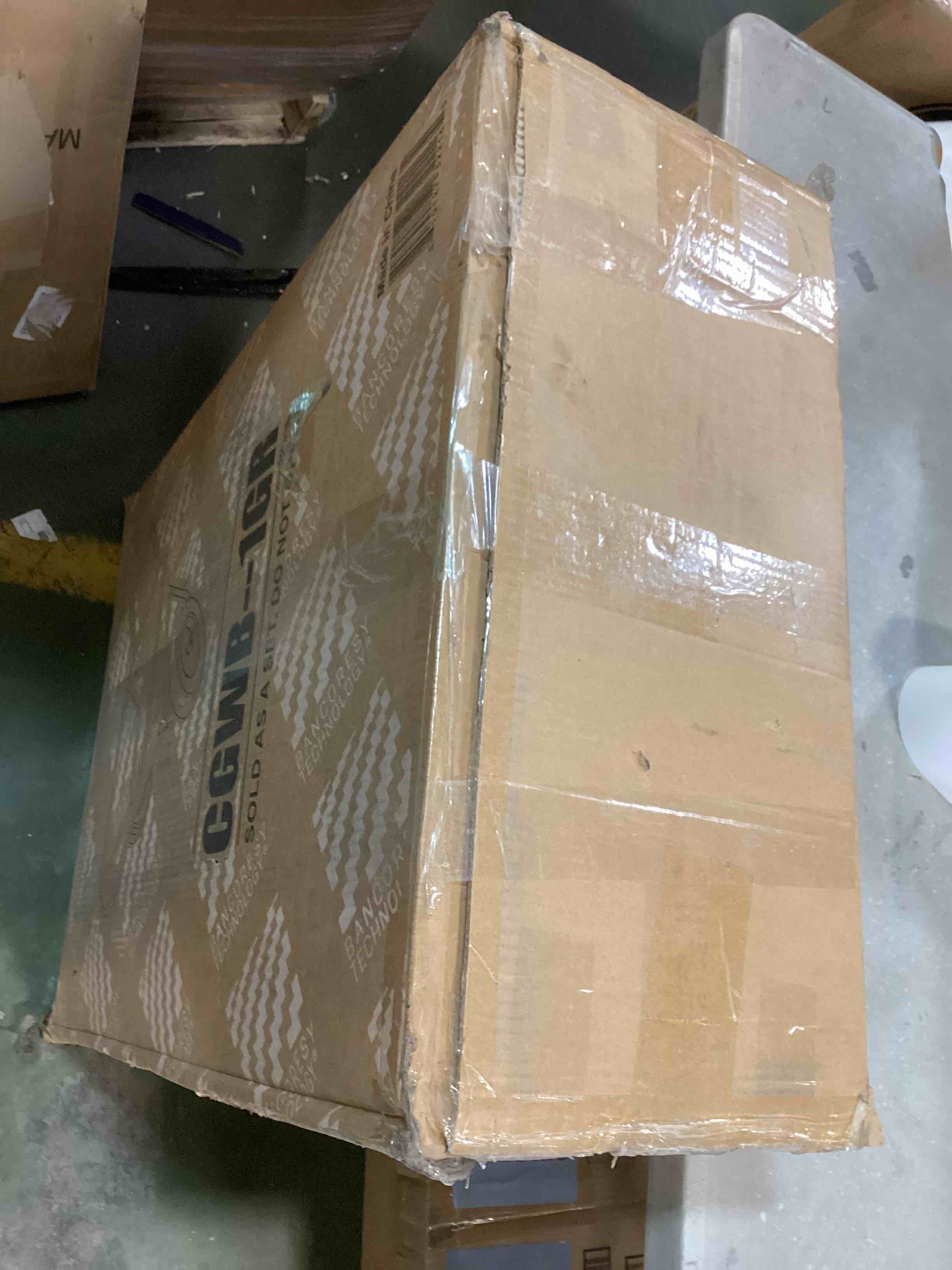 https://s3.amazonaws.com/lotting-images-prod/bidfta/GRN6247098_1713799252168.jpeg