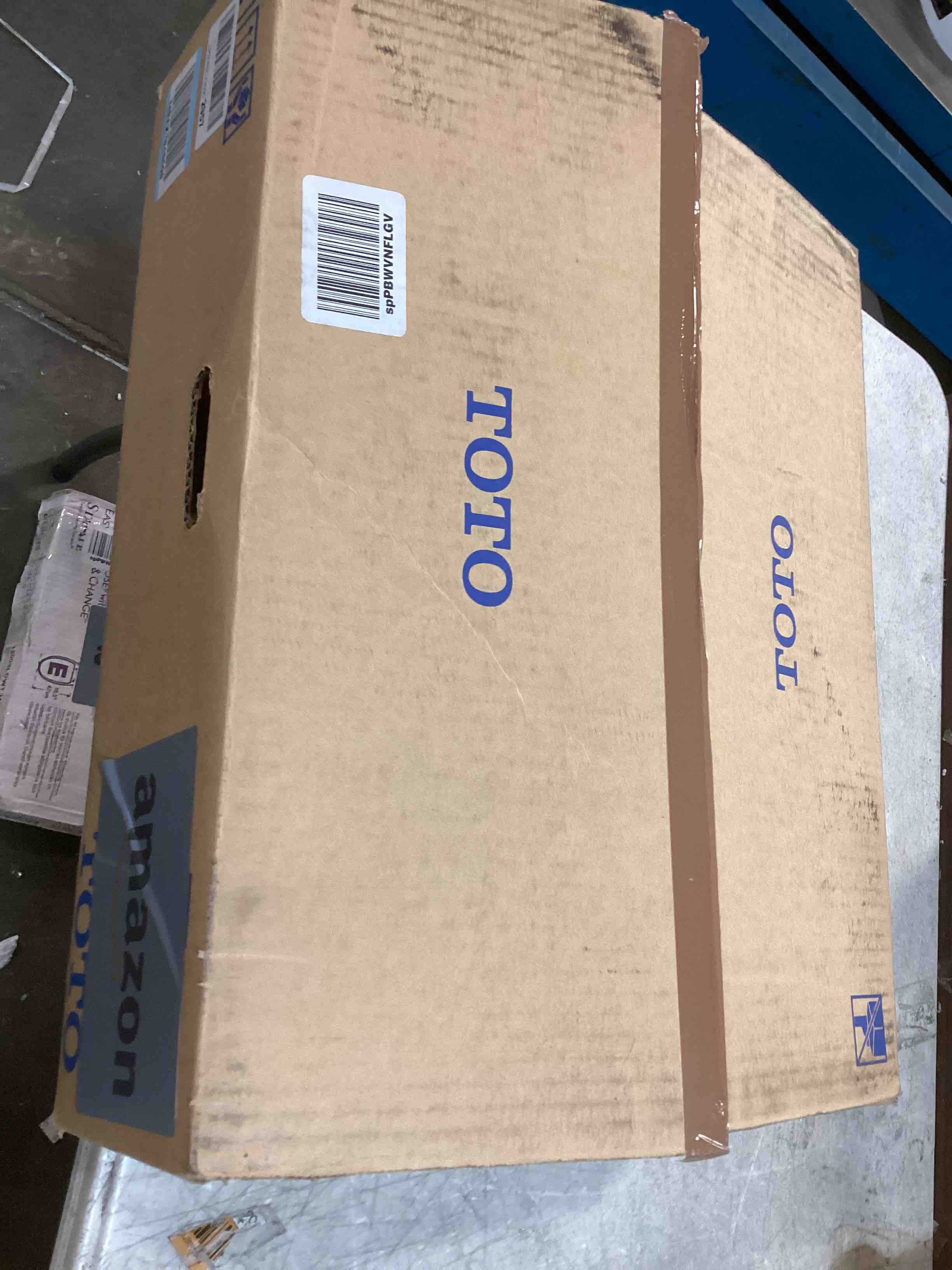 https://s3.amazonaws.com/lotting-images-prod/bidfta/GRN6247301_1713885890173.jpeg