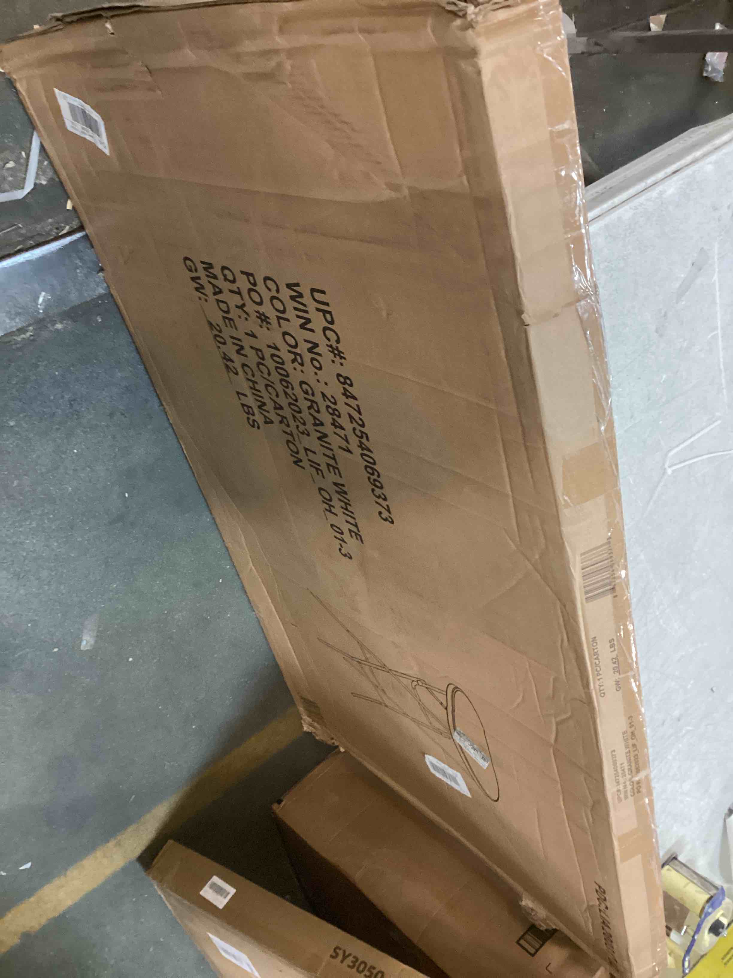 https://s3.amazonaws.com/lotting-images-prod/bidfta/GRN6247323_1713887995951.jpeg