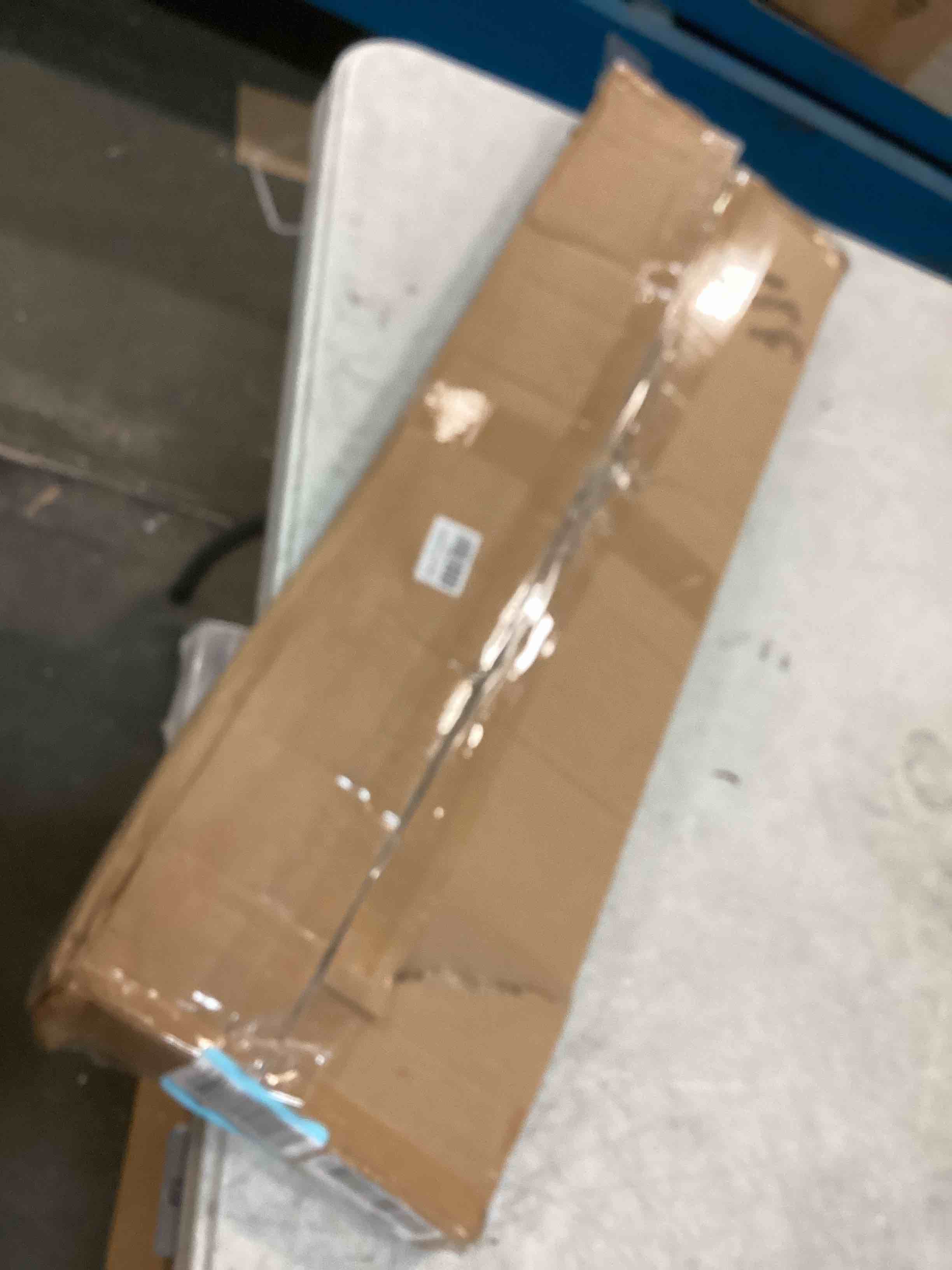 https://s3.amazonaws.com/lotting-images-prod/bidfta/GRN6247352_1713892842837.jpeg