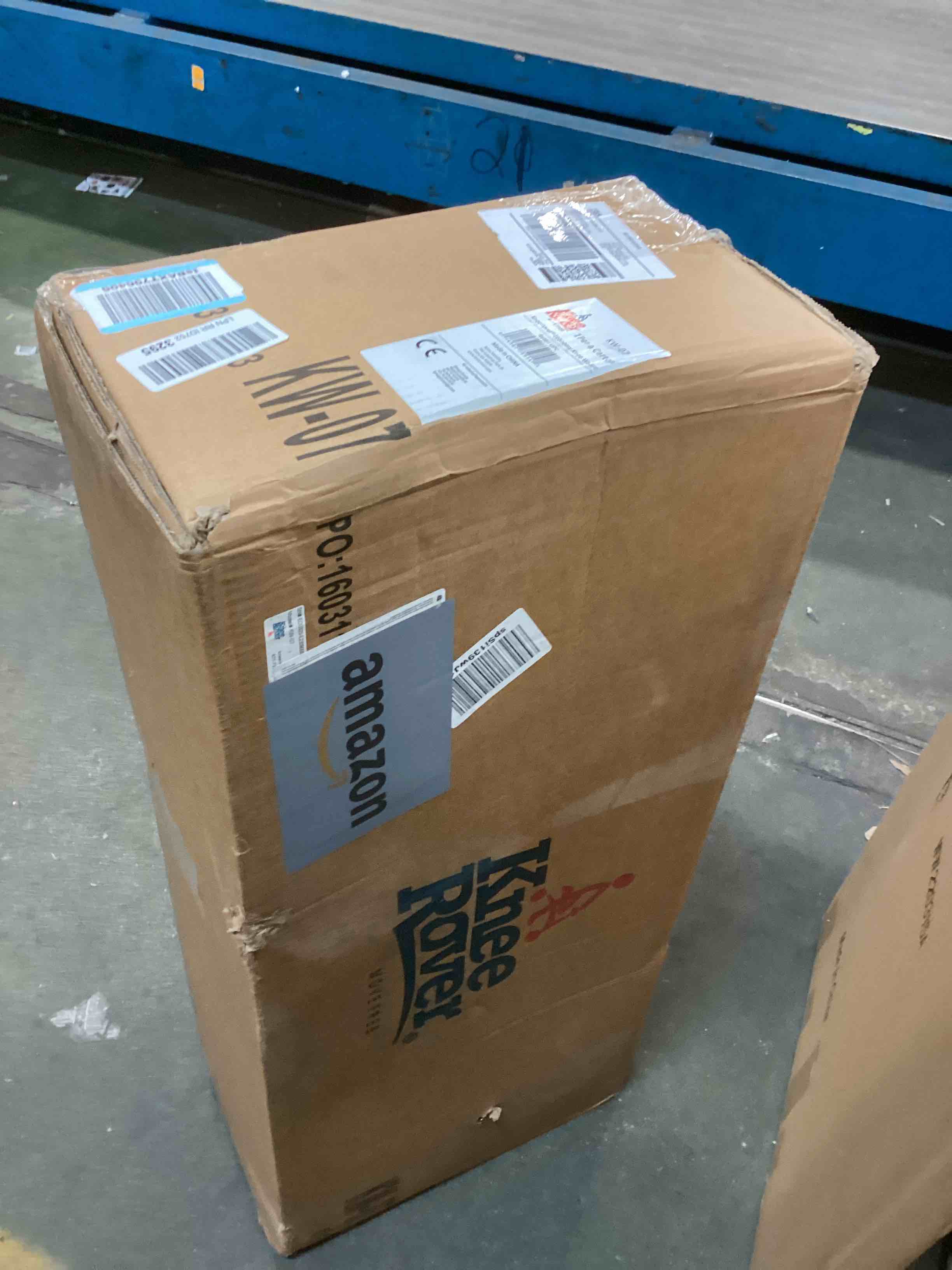 https://s3.amazonaws.com/lotting-images-prod/bidfta/GRN6247374_1713894893900.jpeg