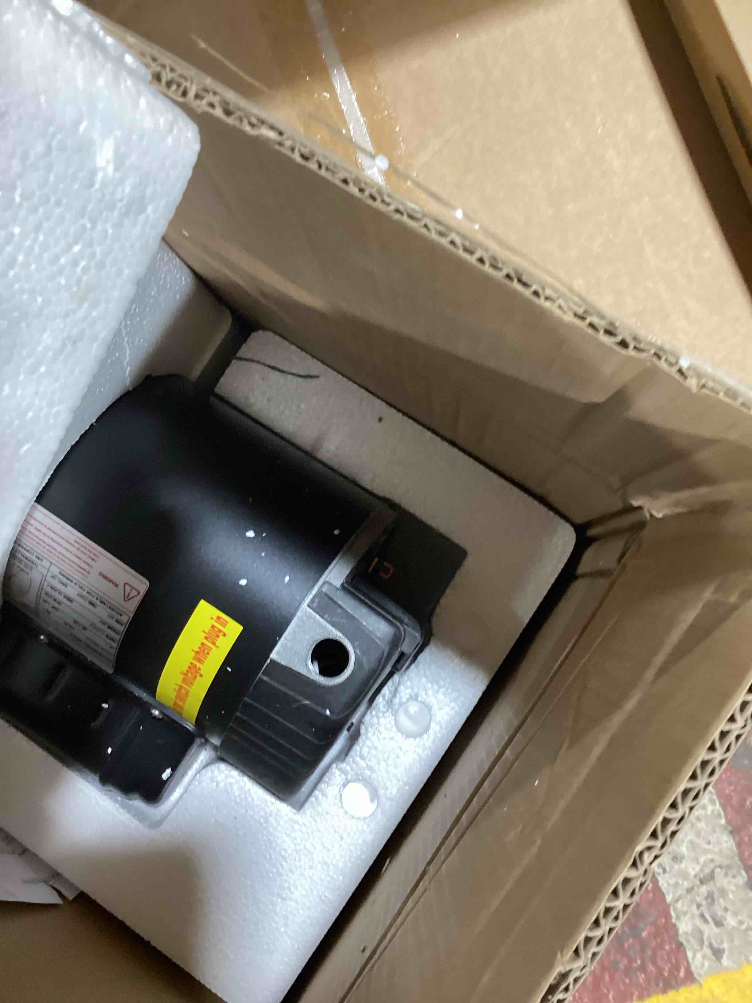 https://s3.amazonaws.com/lotting-images-prod/bidfta/GRN6249986_1713811070621.jpeg