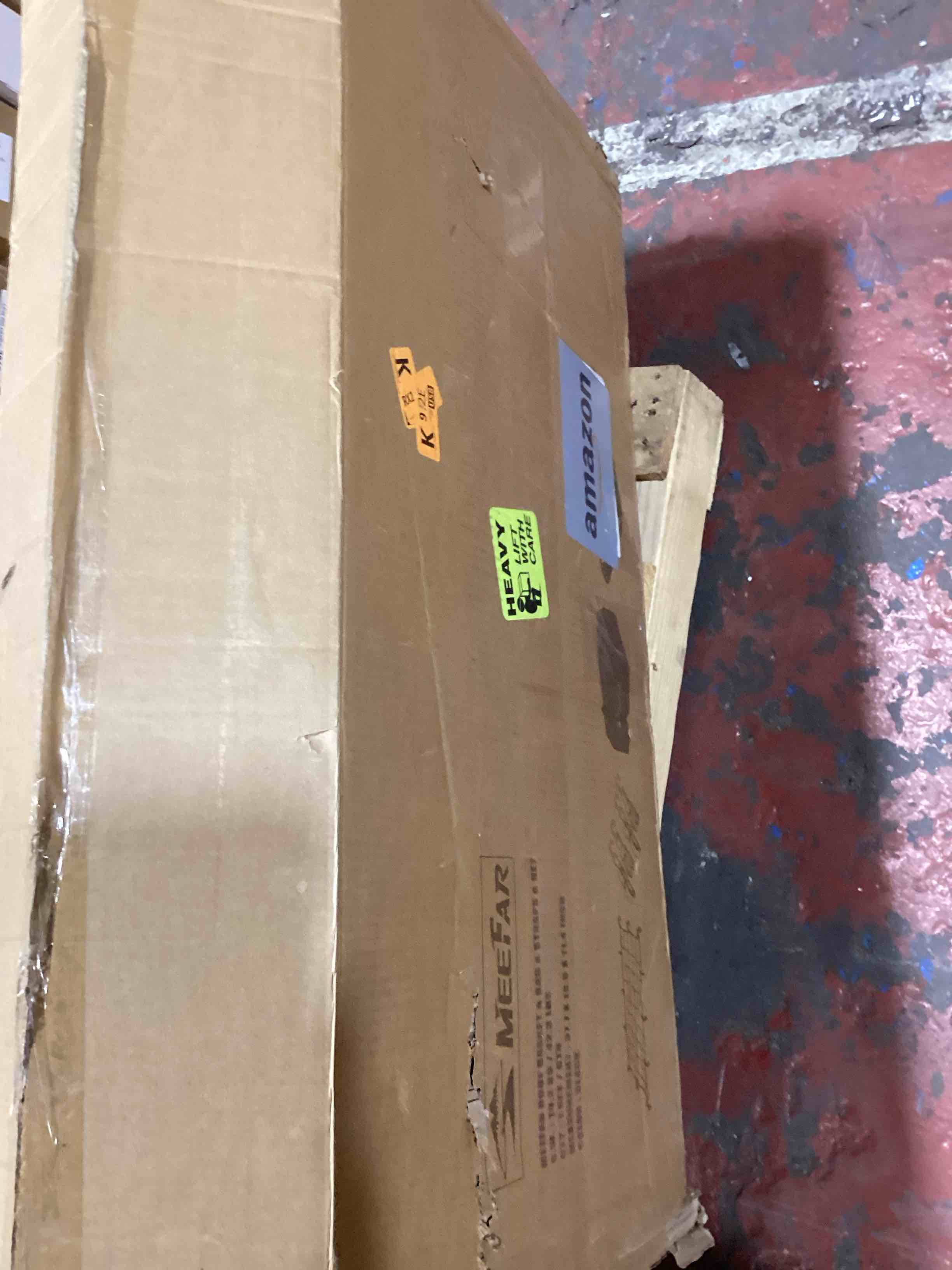 https://s3.amazonaws.com/lotting-images-prod/bidfta/GRN6249990_1713811372718.jpeg
