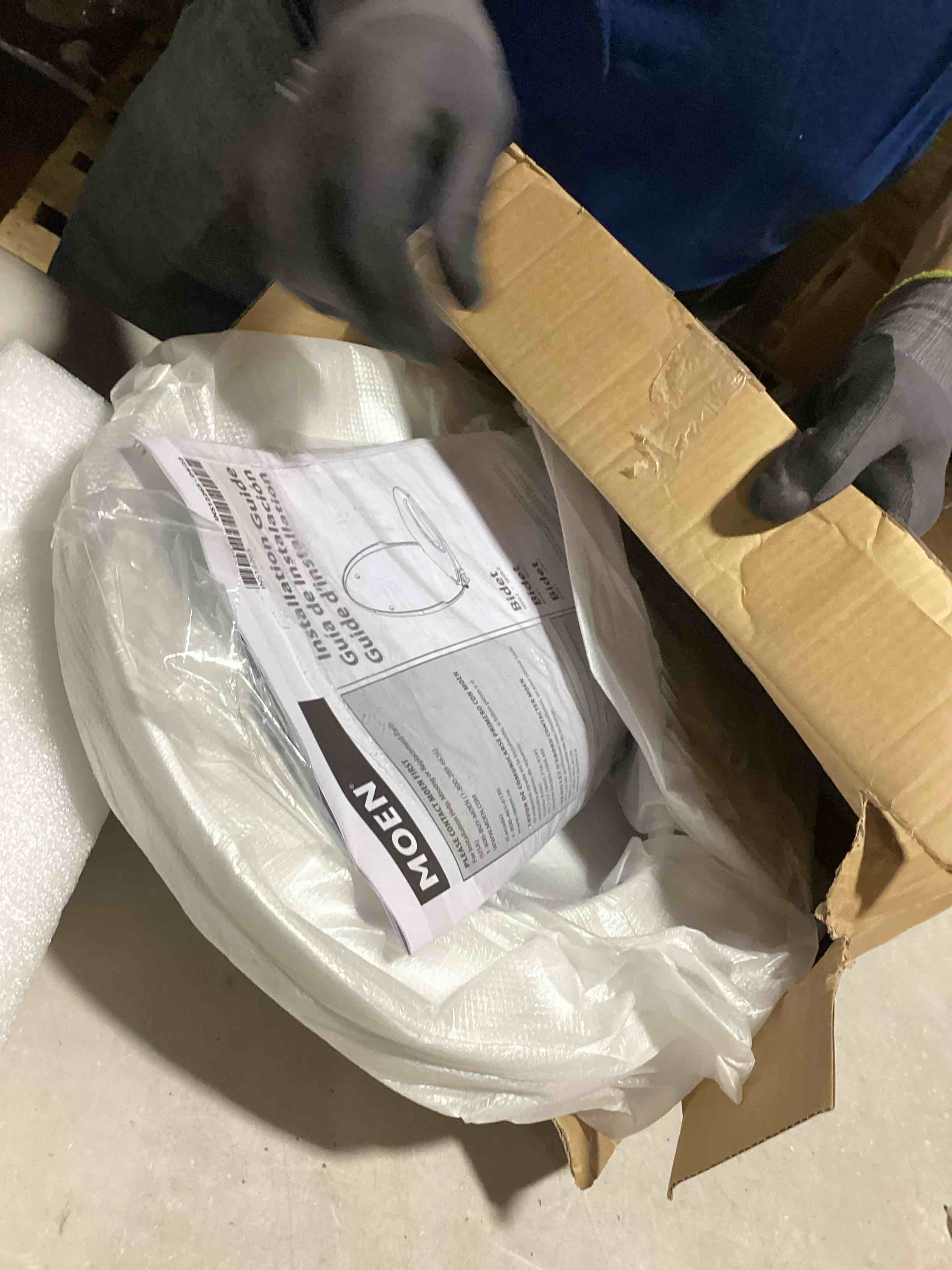 https://s3.amazonaws.com/lotting-images-prod/bidfta/GRN6254493_1722273419431.jpeg