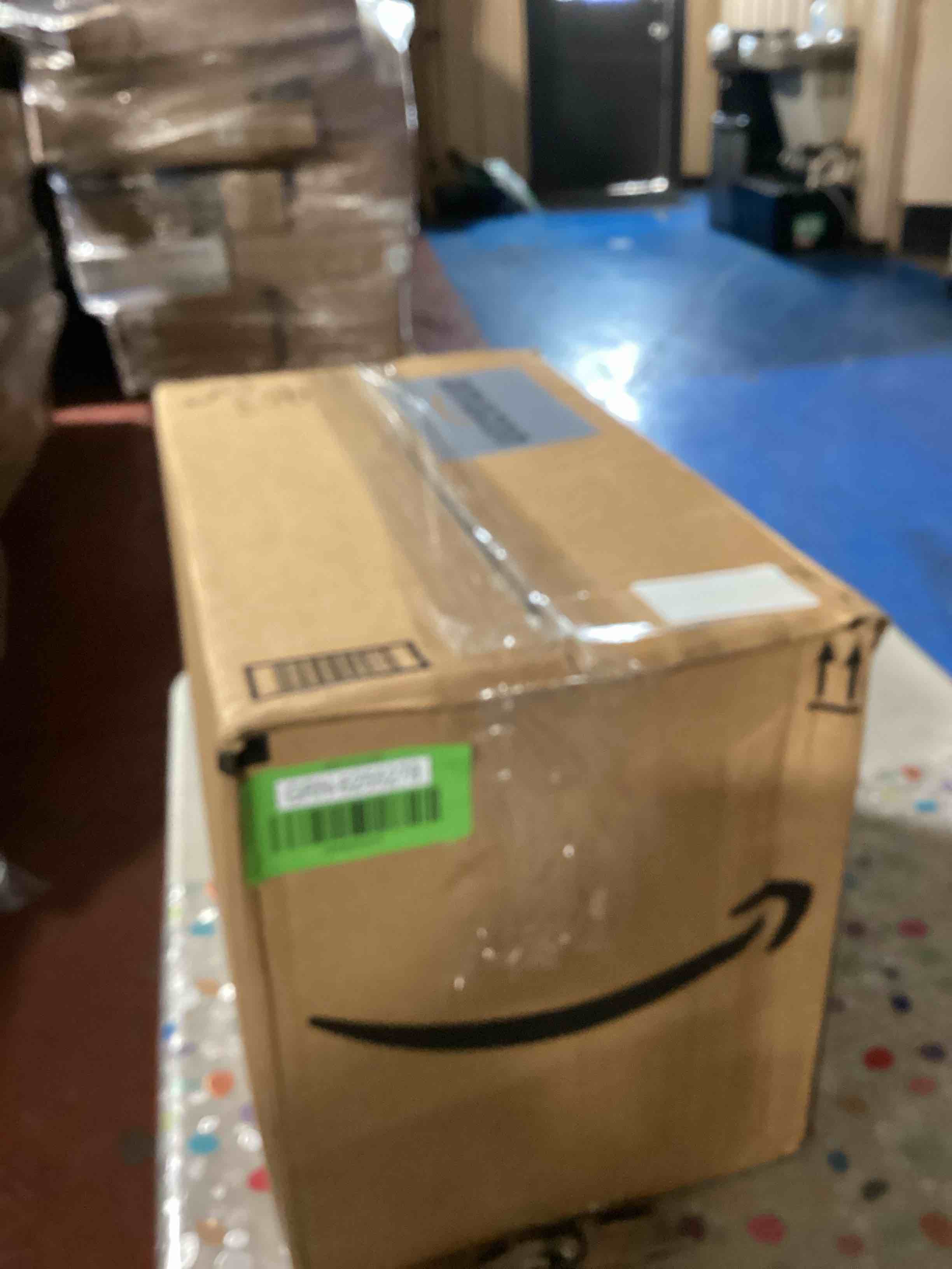 https://s3.amazonaws.com/lotting-images-prod/bidfta/GRN6255278_1723041021393.jpeg
