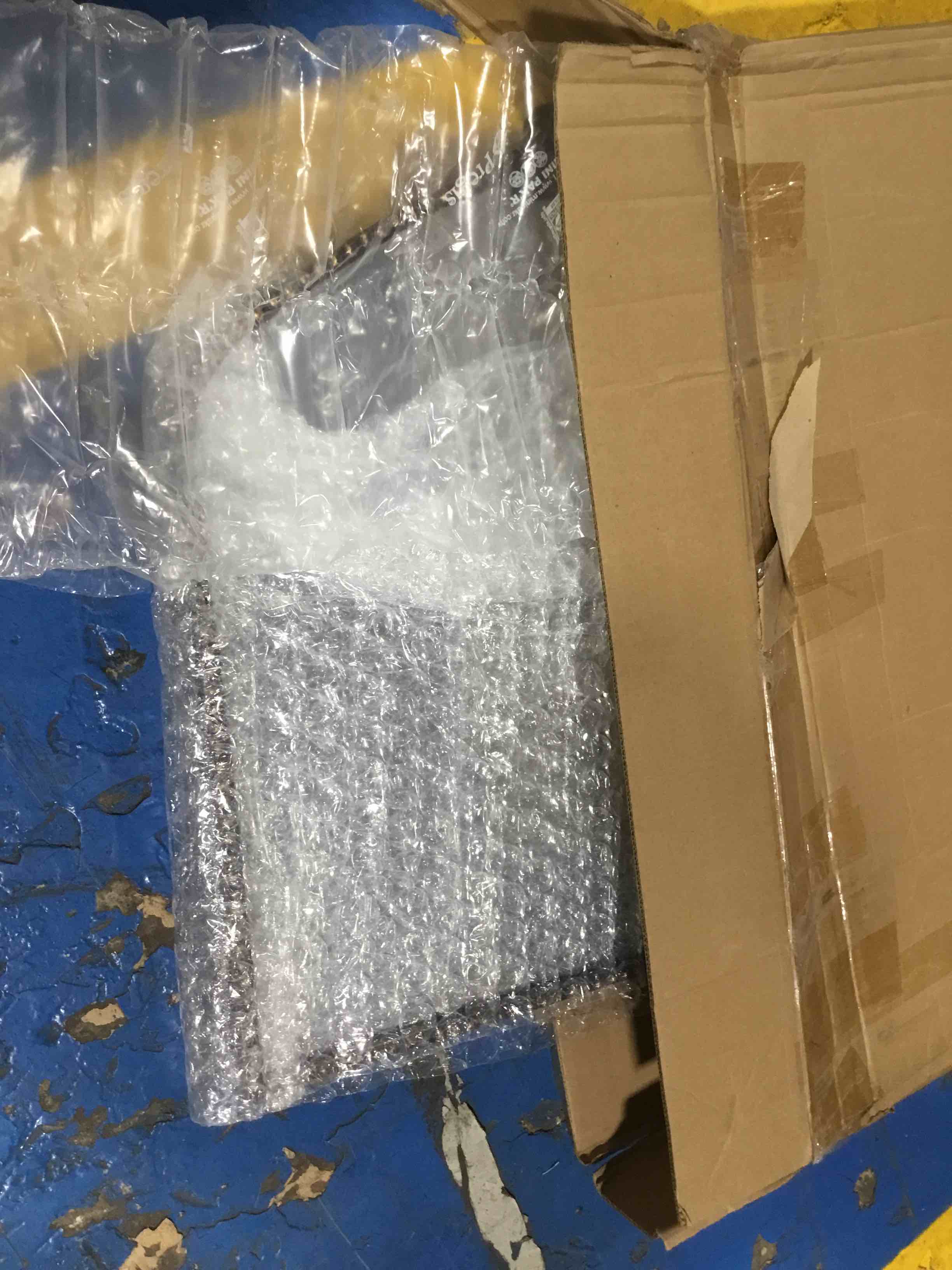 https://s3.amazonaws.com/lotting-images-prod/bidfta/GRN6255900_1716307776983.jpeg