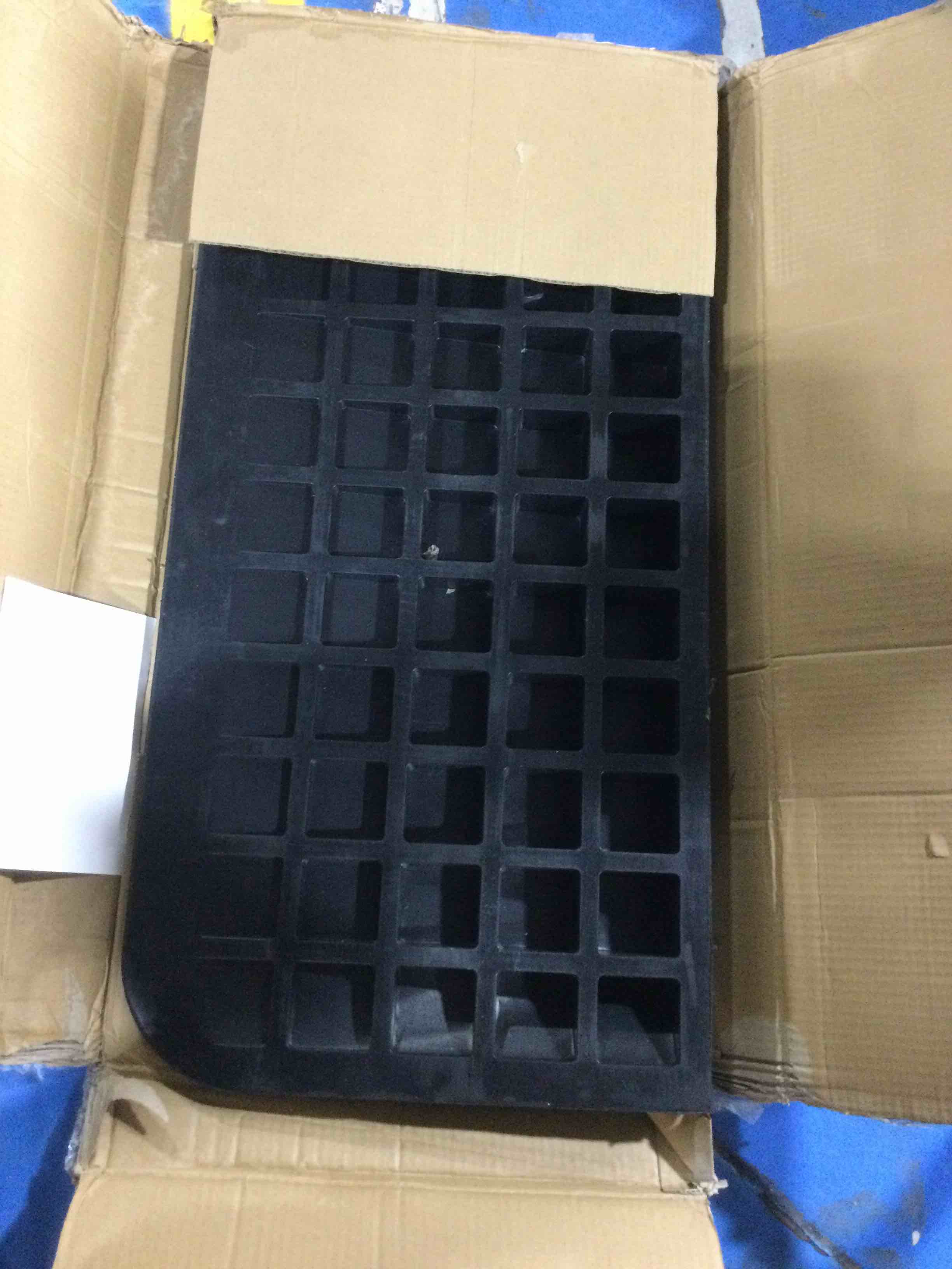 https://s3.amazonaws.com/lotting-images-prod/bidfta/GRN6255914_1716385407439.jpeg
