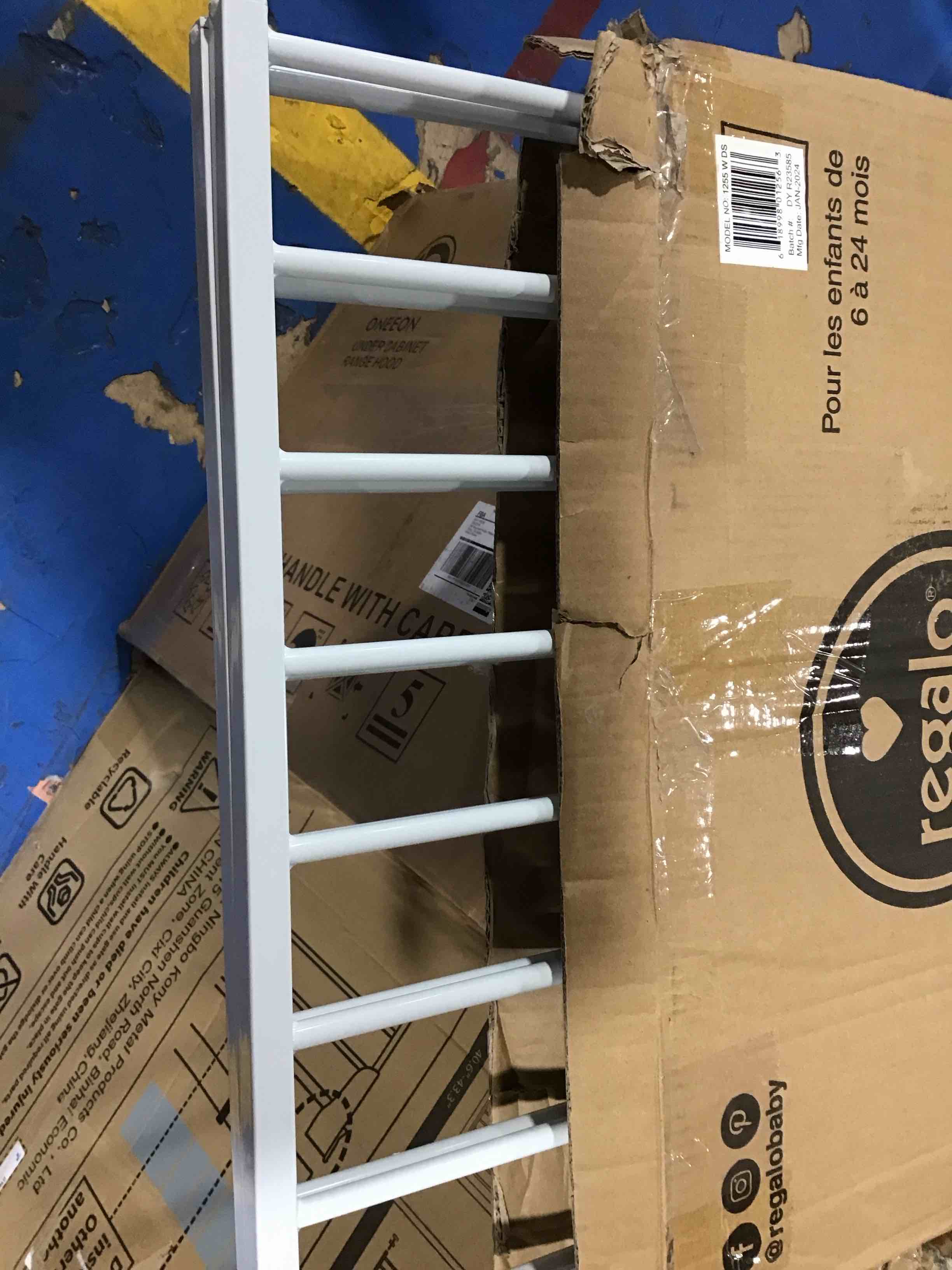 https://s3.amazonaws.com/lotting-images-prod/bidfta/GRN6256110_1717169201336.jpeg