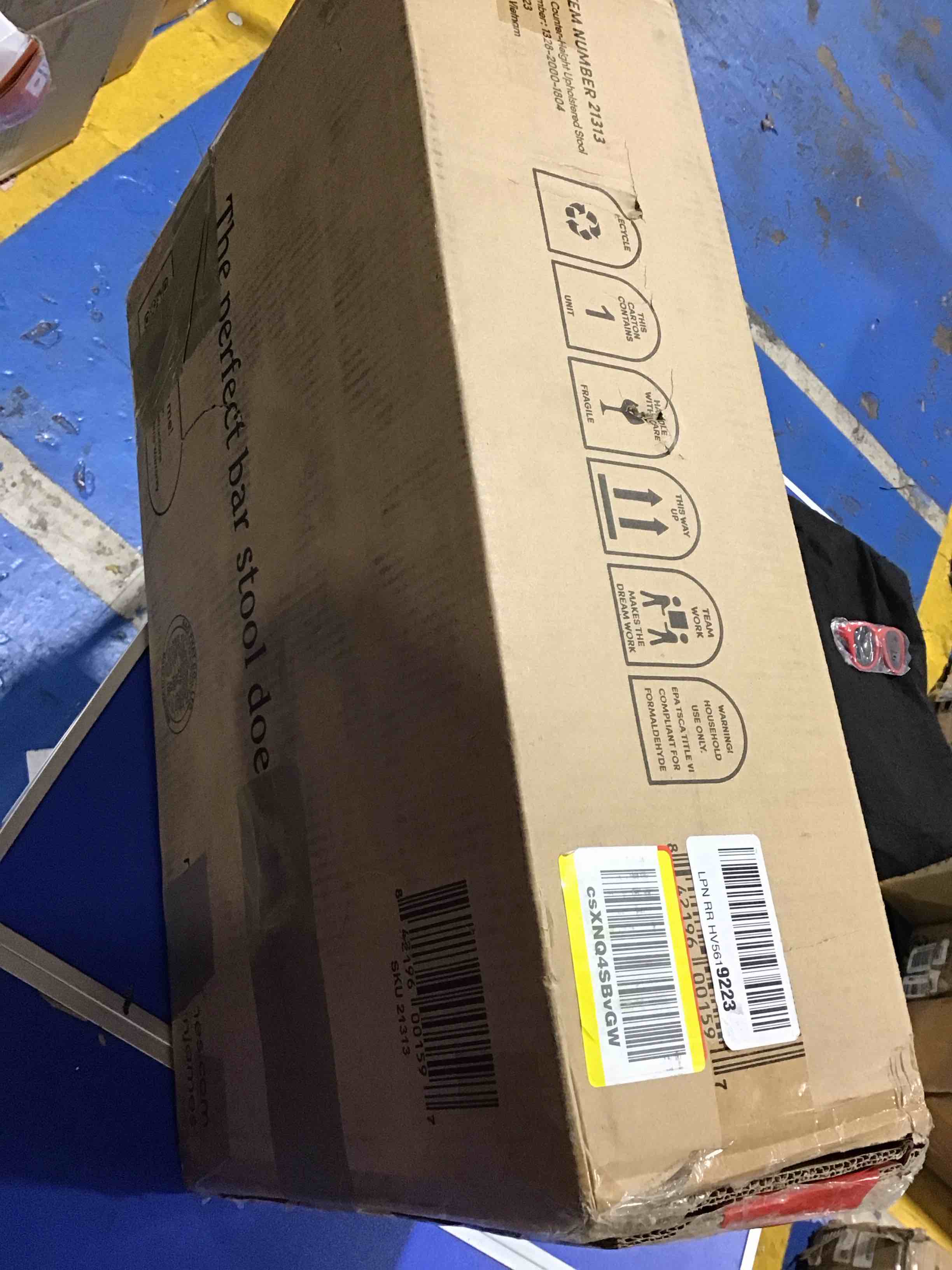 https://s3.amazonaws.com/lotting-images-prod/bidfta/GRN6256243_1717602181212.jpeg