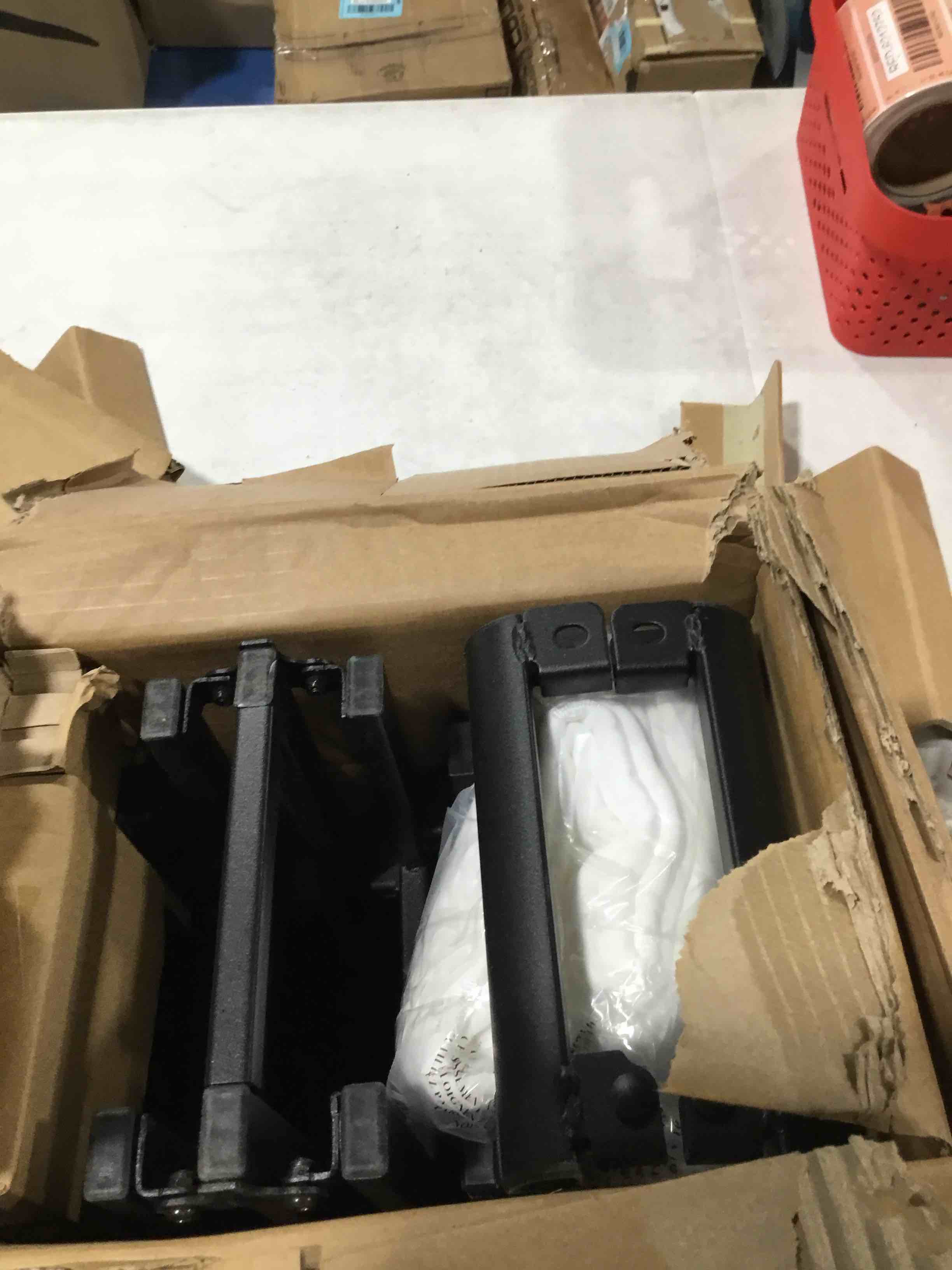 https://s3.amazonaws.com/lotting-images-prod/bidfta/GRN6257171_1713284488472.jpeg