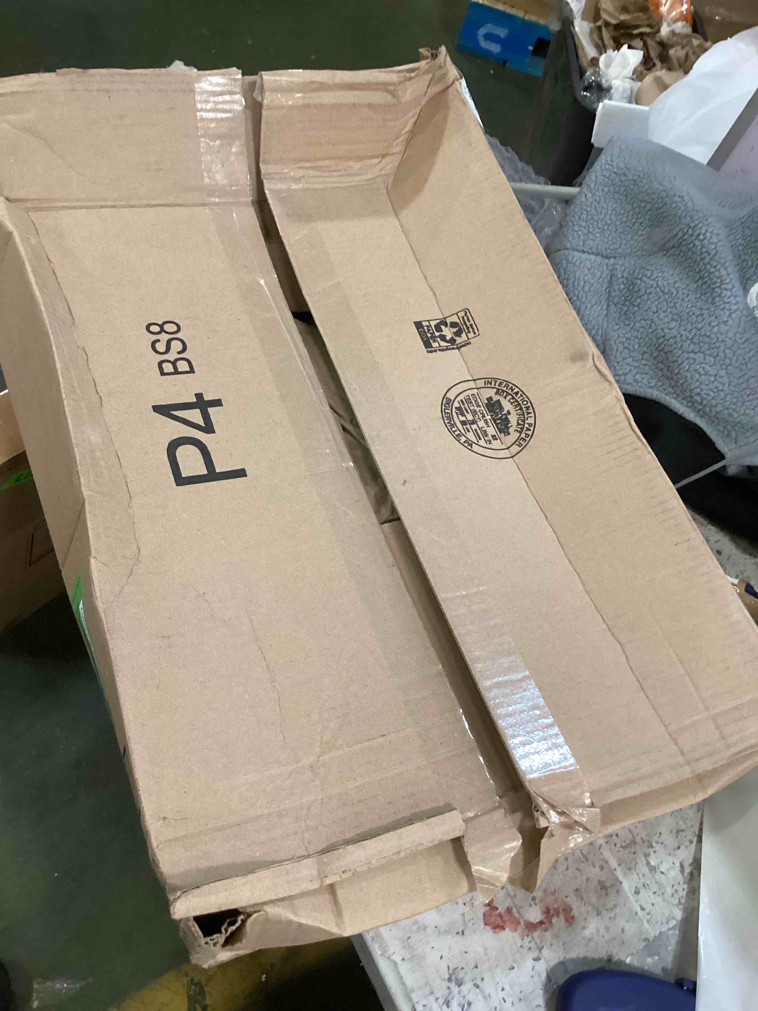 https://s3.amazonaws.com/lotting-images-prod/bidfta/GRN6259982_1712237290344.jpeg