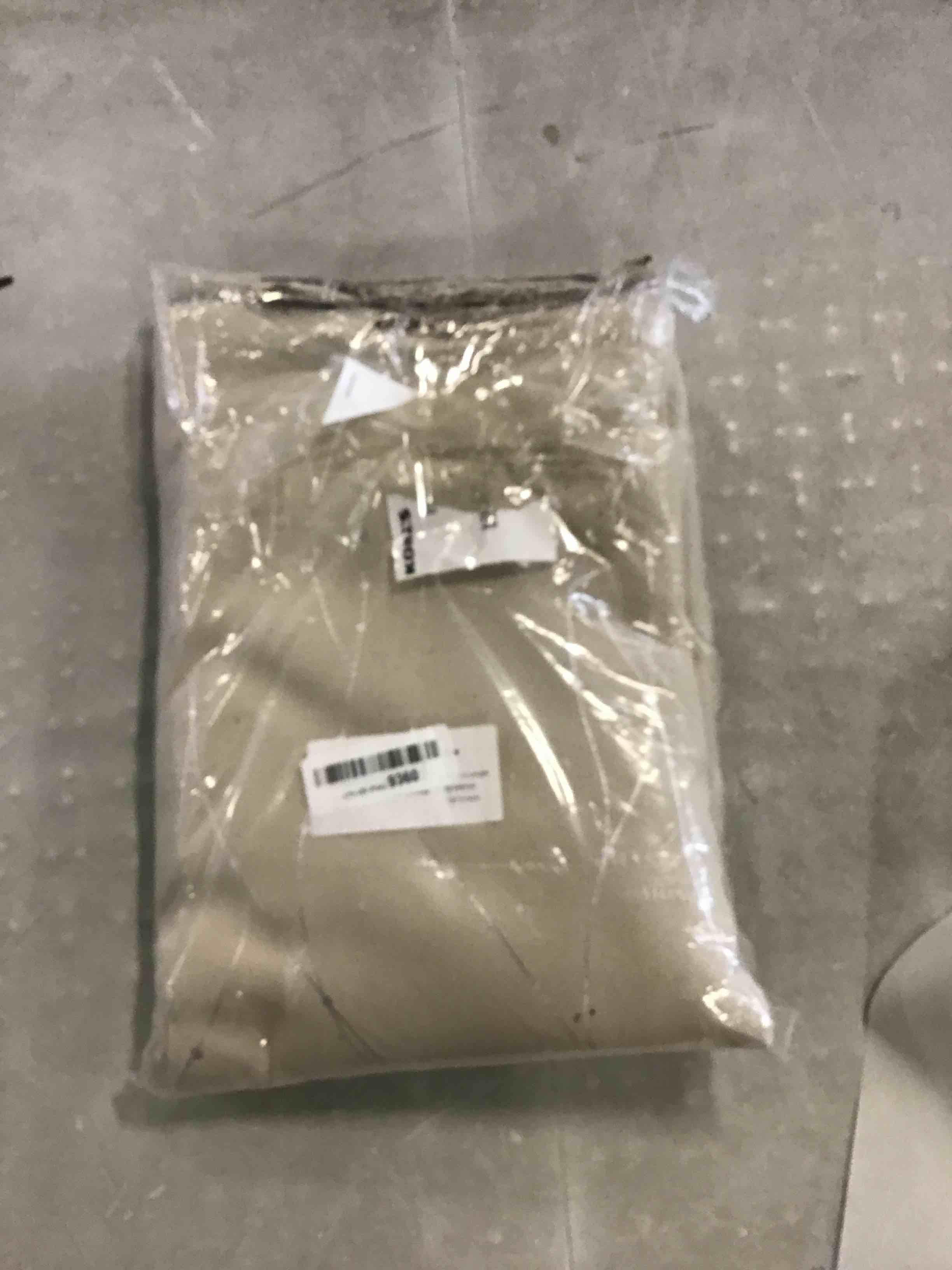https://s3.amazonaws.com/lotting-images-prod/bidfta/GRN6263898_1713280506679.jpeg