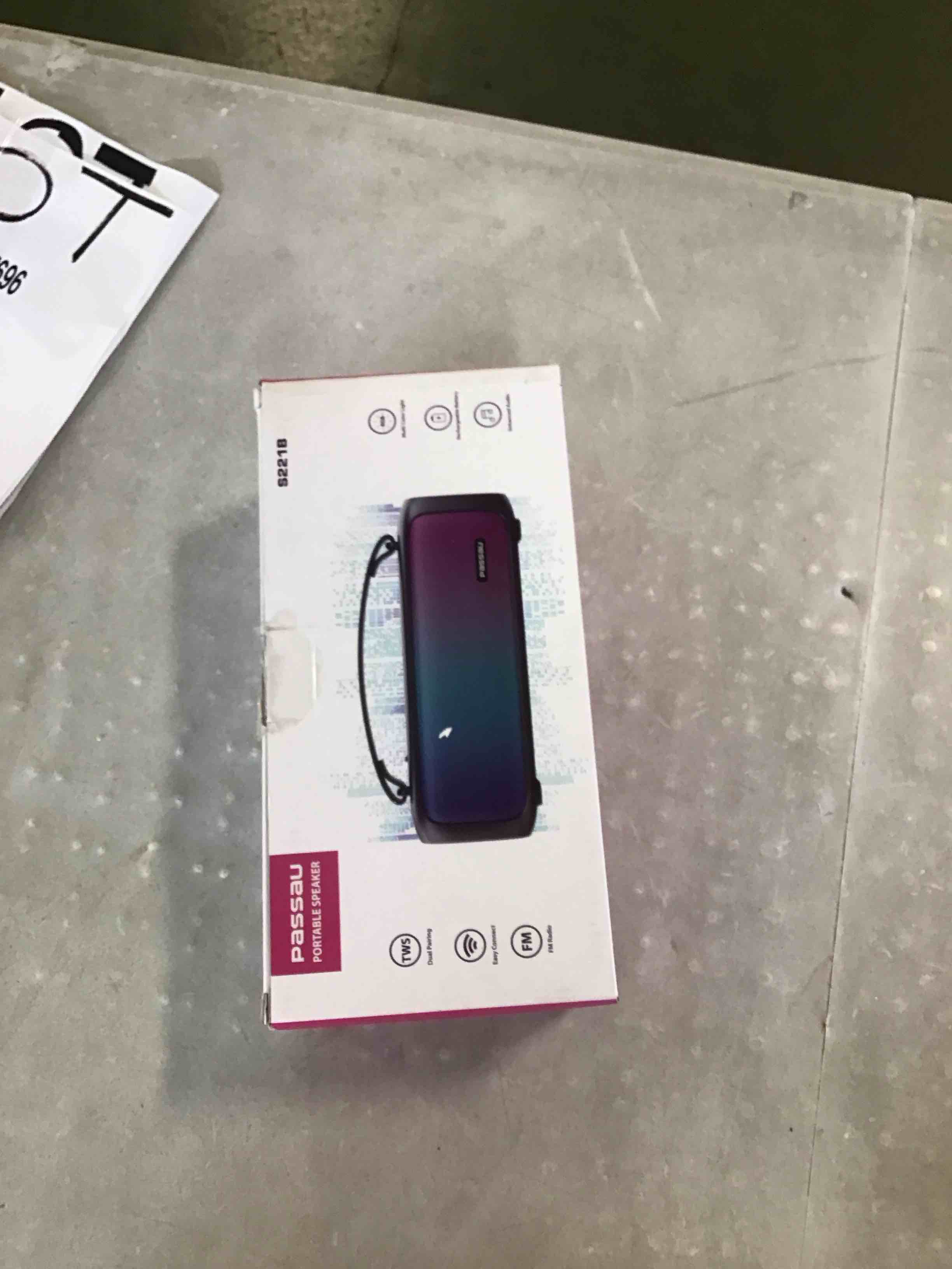 Pyle PBMSQG12 Compact & Portable Bluetooth Wireless Speaker with Built-in Rechargeable Battery MP3/USB/Micro SD Readers FM Radio