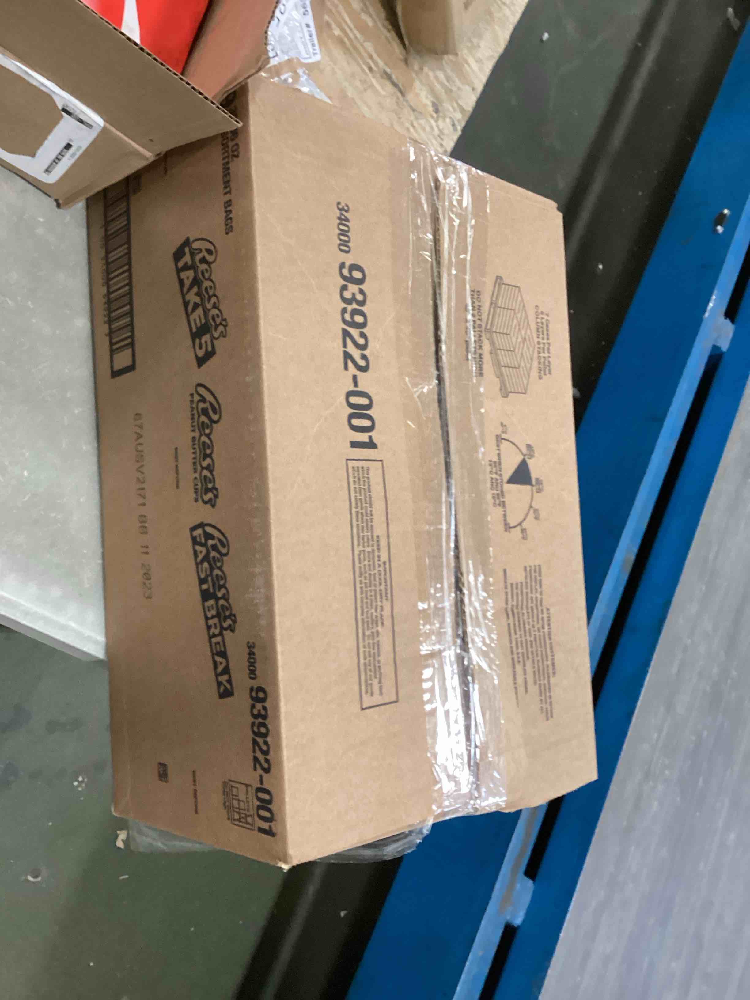 https://s3.amazonaws.com/lotting-images-prod/bidfta/GRN6265800_1712934990776.jpeg